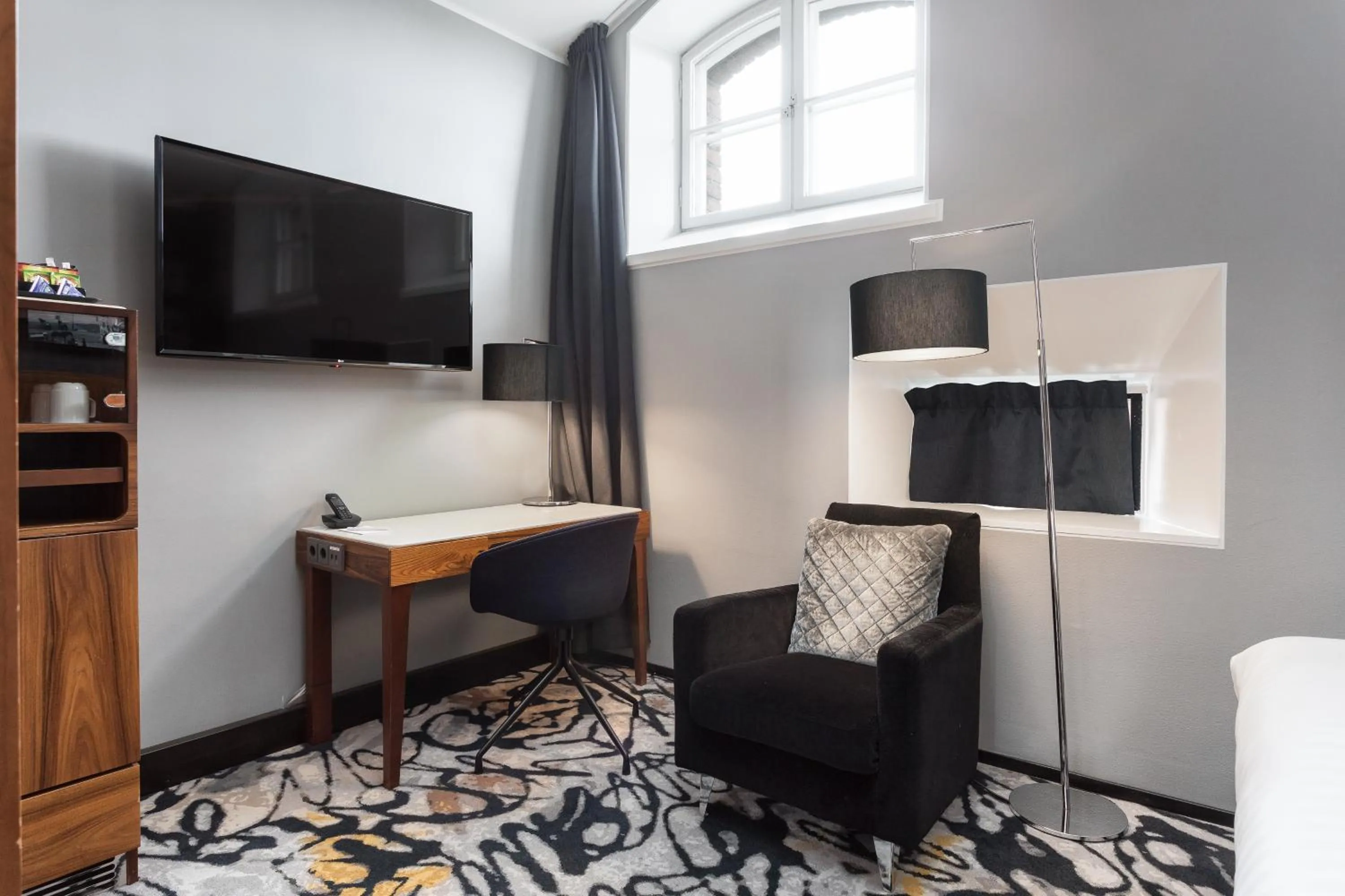 TV and multimedia in Hotel Katajanokka, Helsinki, a Tribute Portfolio Hotel