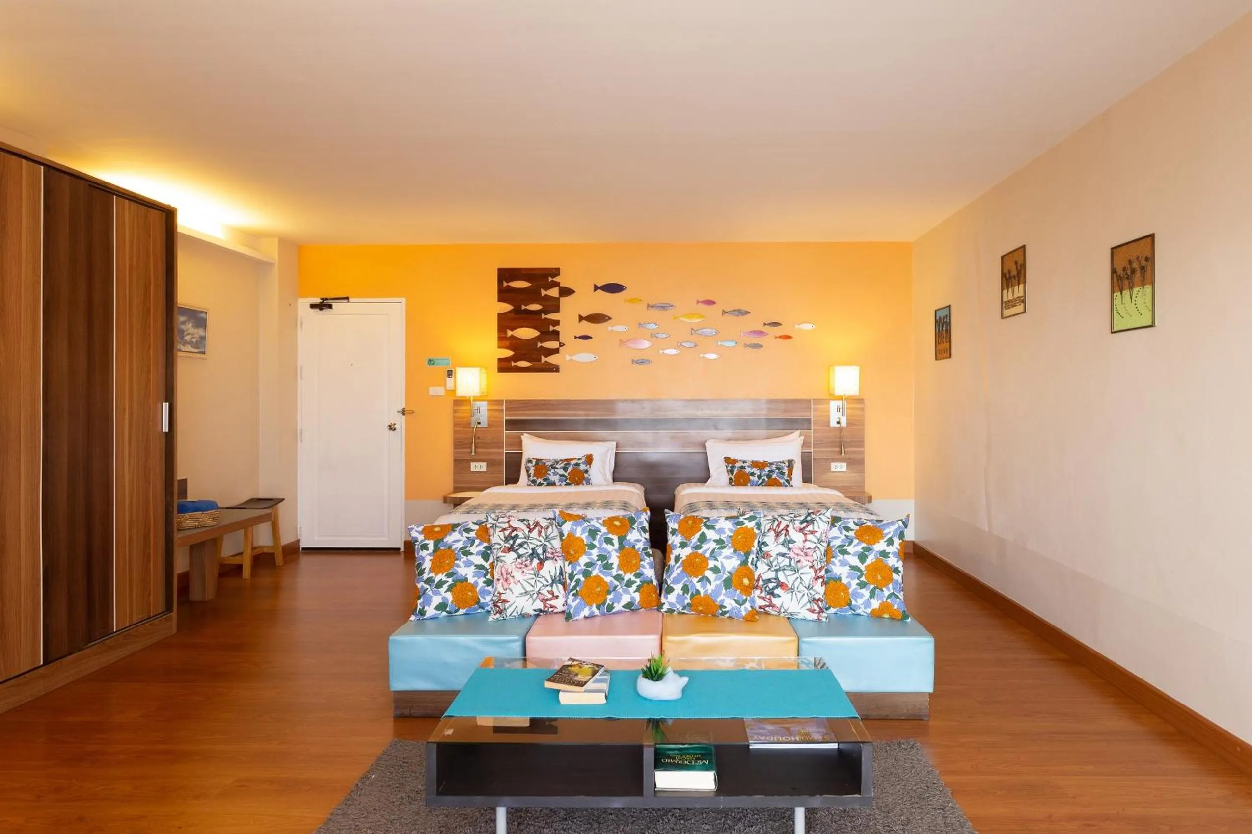 Shower, Bed in Palm Coco Mantra