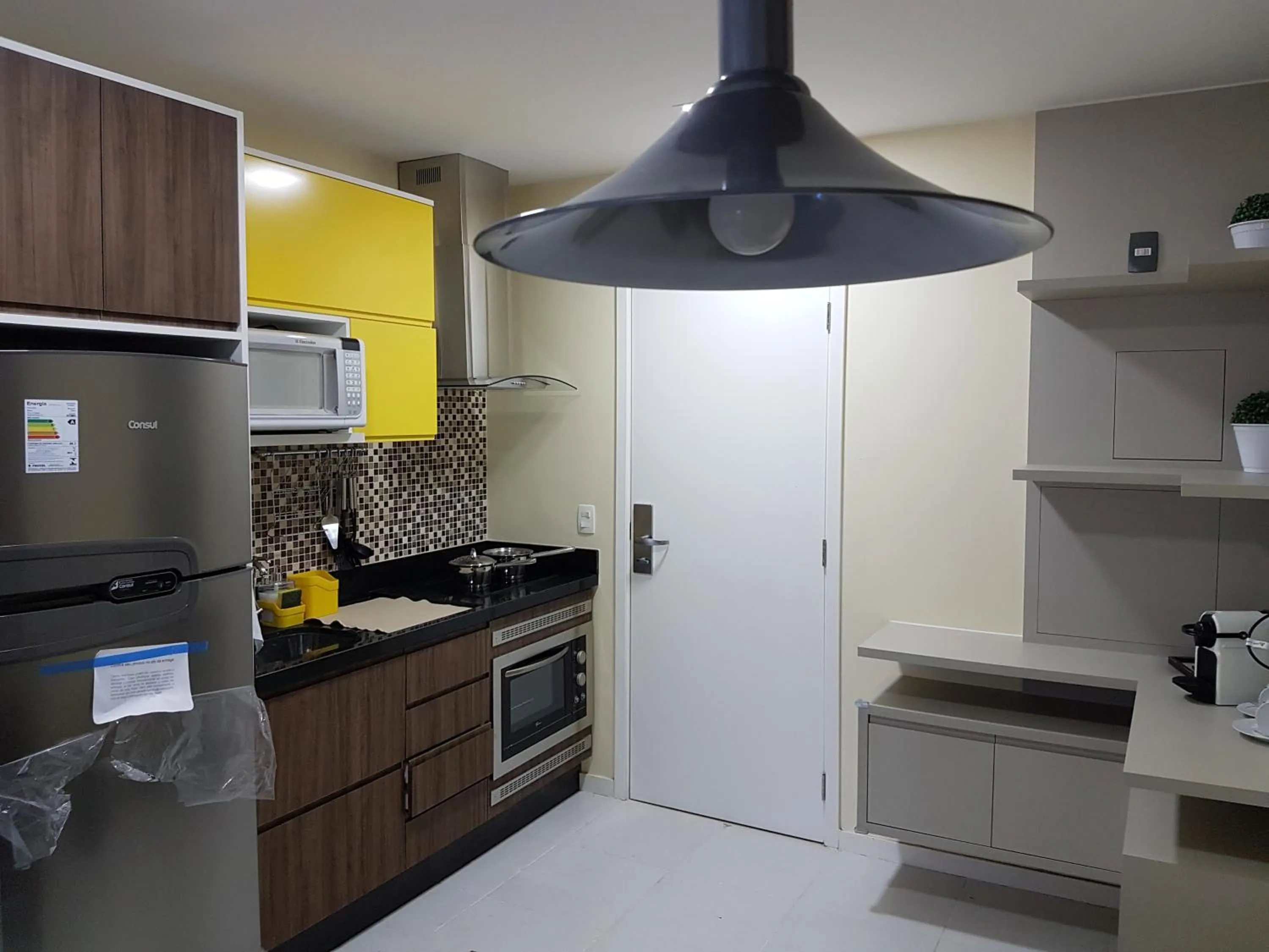 Kitchen or kitchenette in Aparthotel BSB Flats