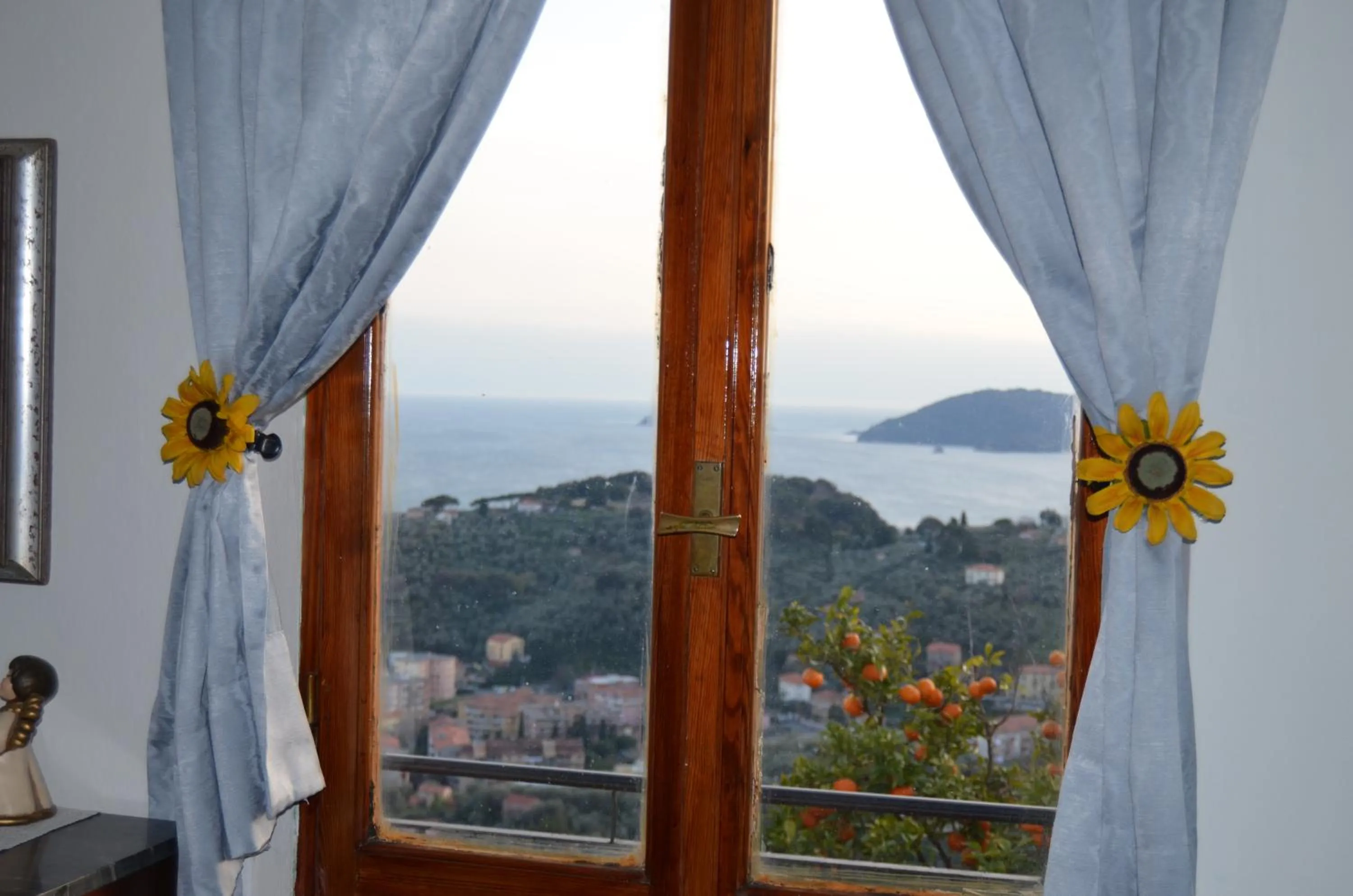 Sea view in LA CASTELLANA Una Finestra sul Mare- Air Conditioned