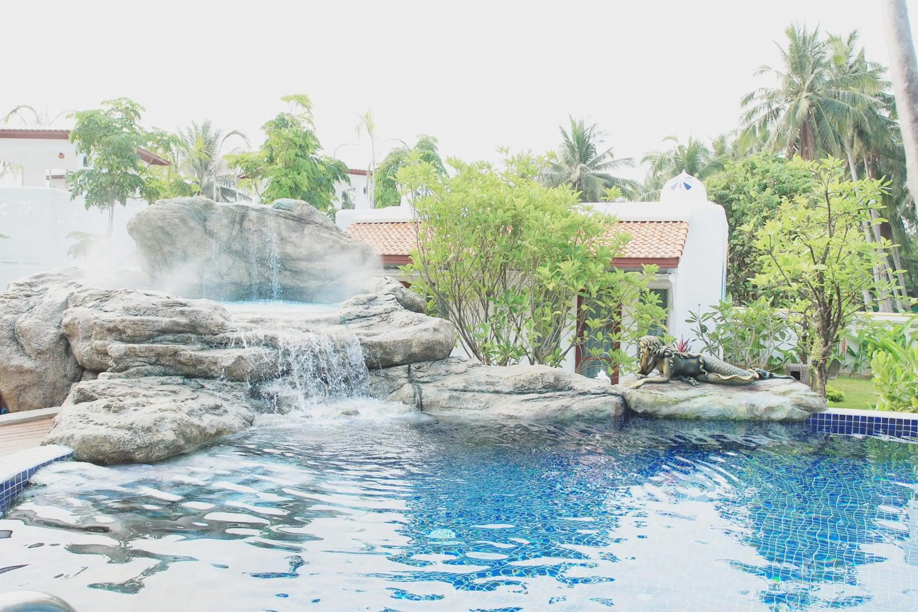 Pool view in Baanmontra Beach Resort - Bankrut