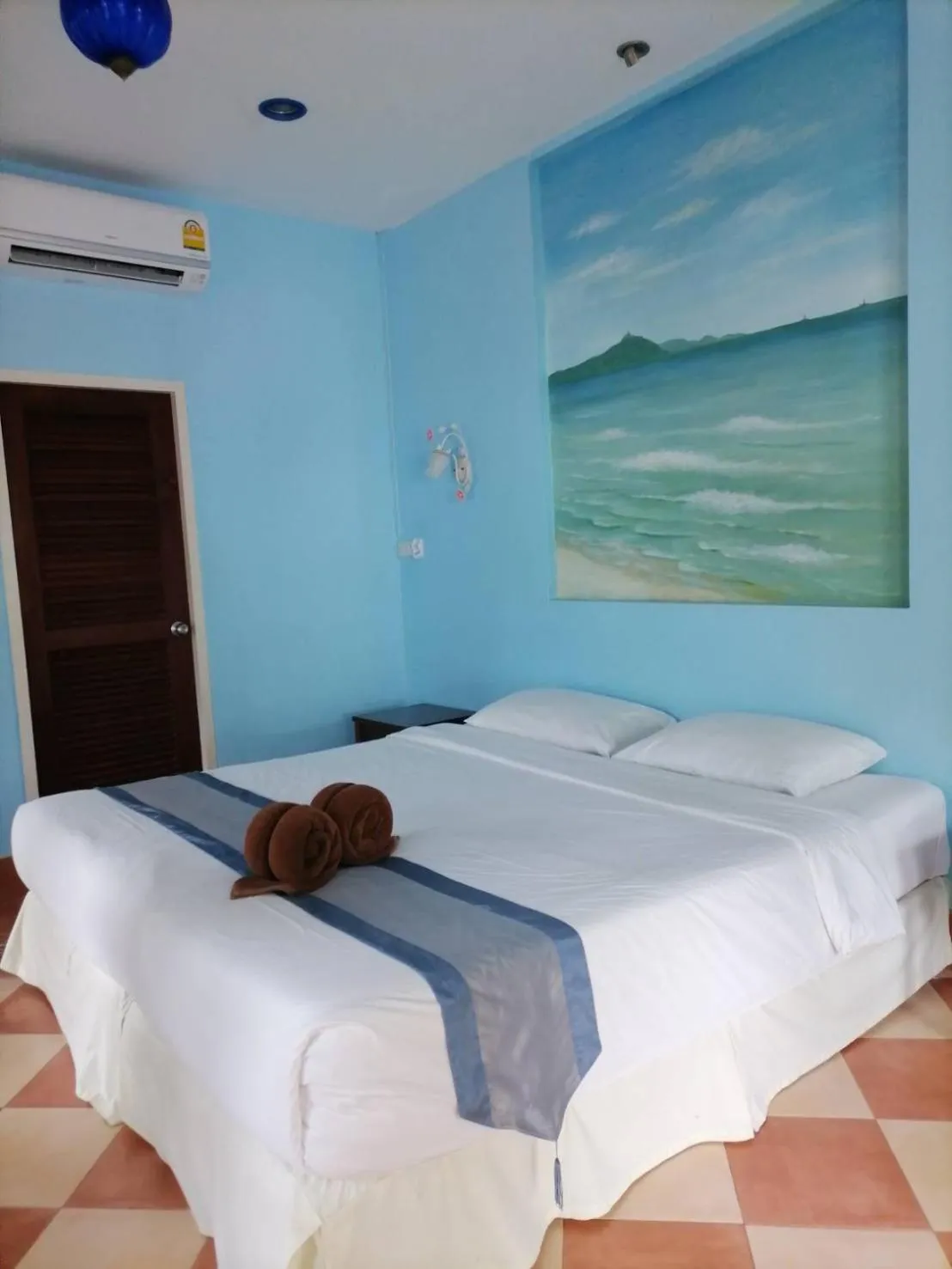 Bed in Baanmontra Beach Resort - Bankrut