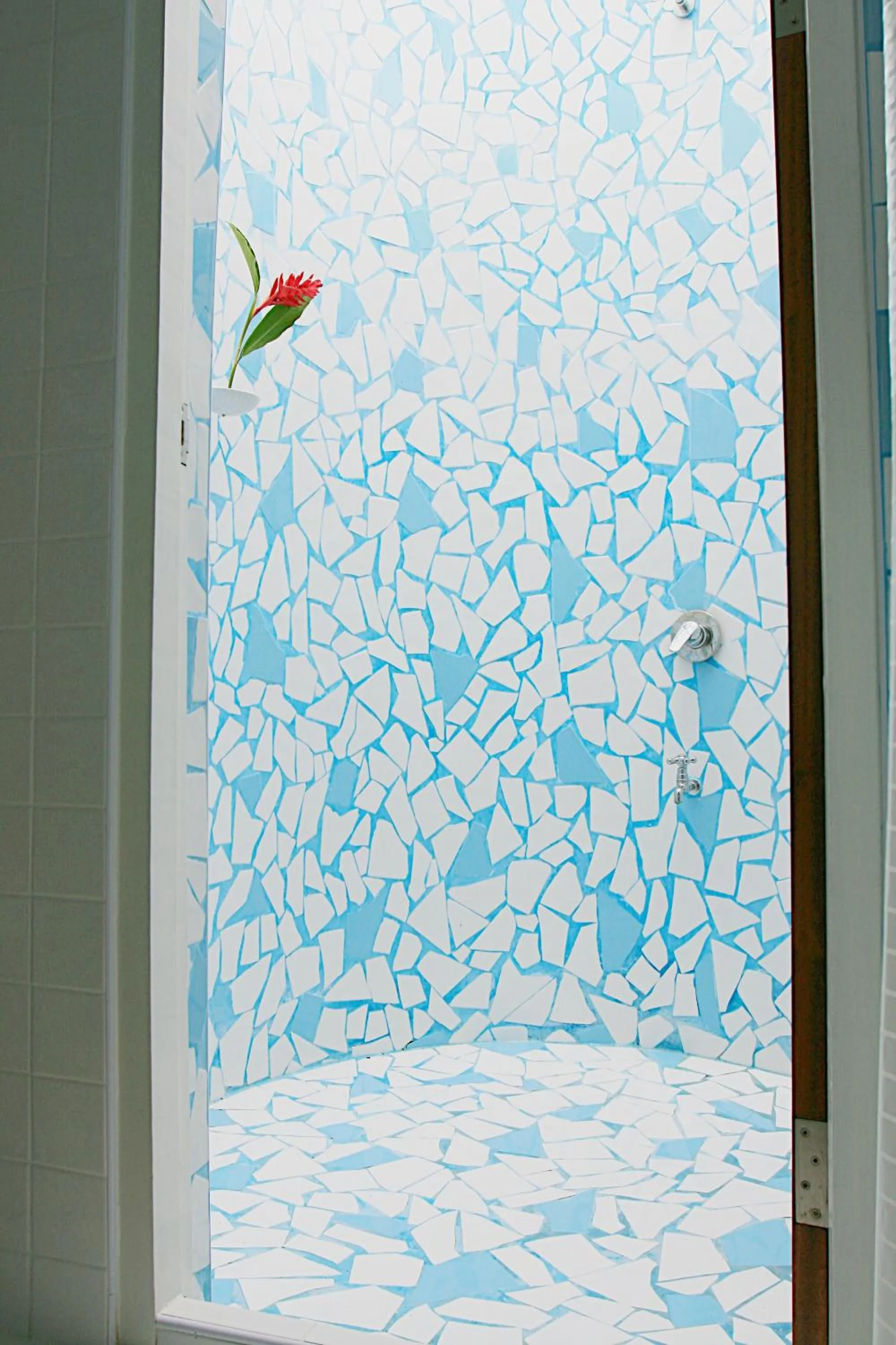 Bathroom in Baanmontra Beach Resort - Bankrut