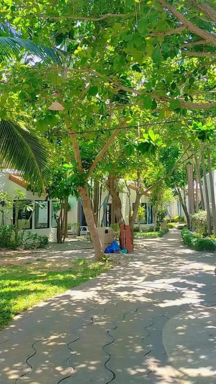 Baanmontra Beach Resort - Bankrut