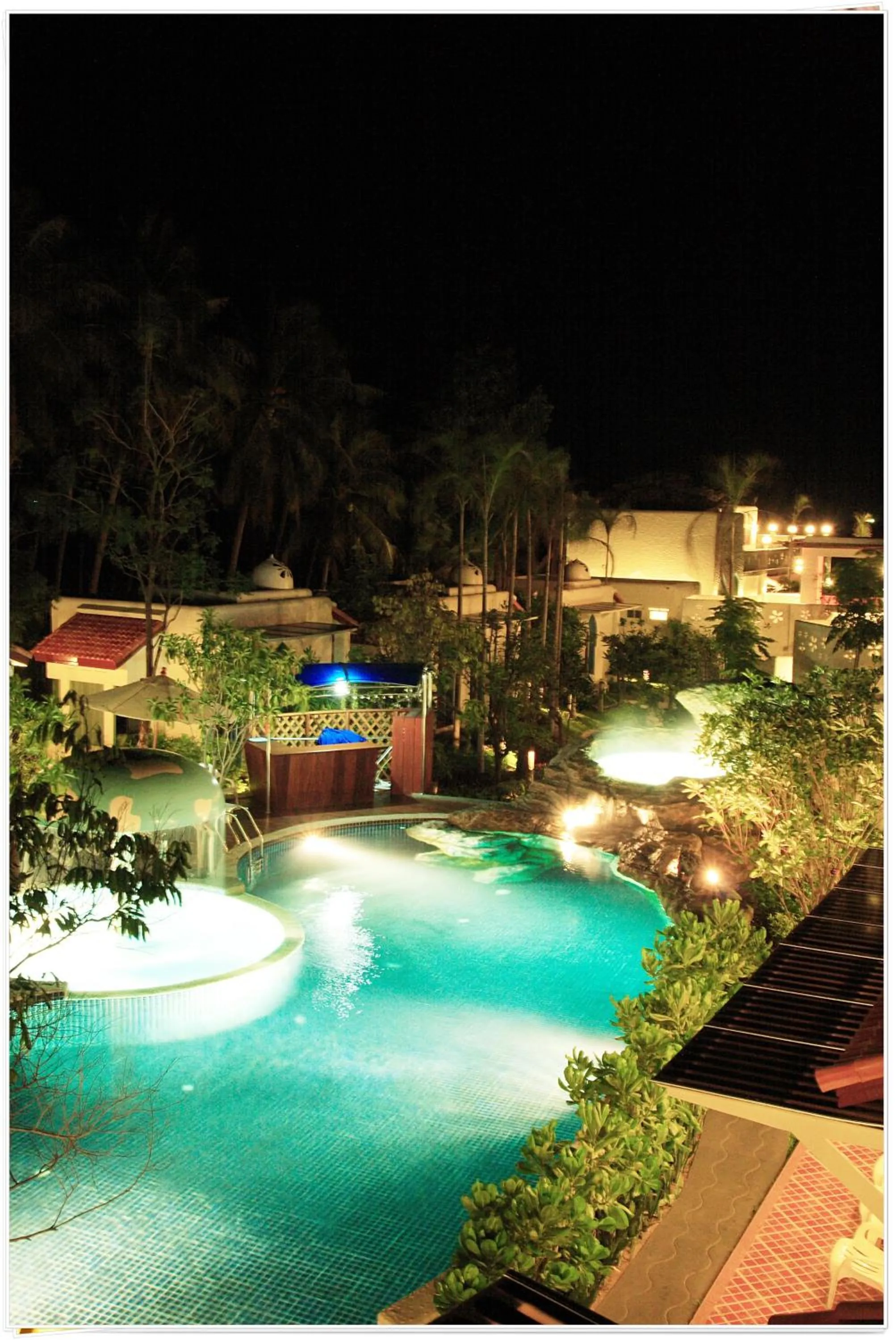 Pool view in Baanmontra Beach Resort - Bankrut