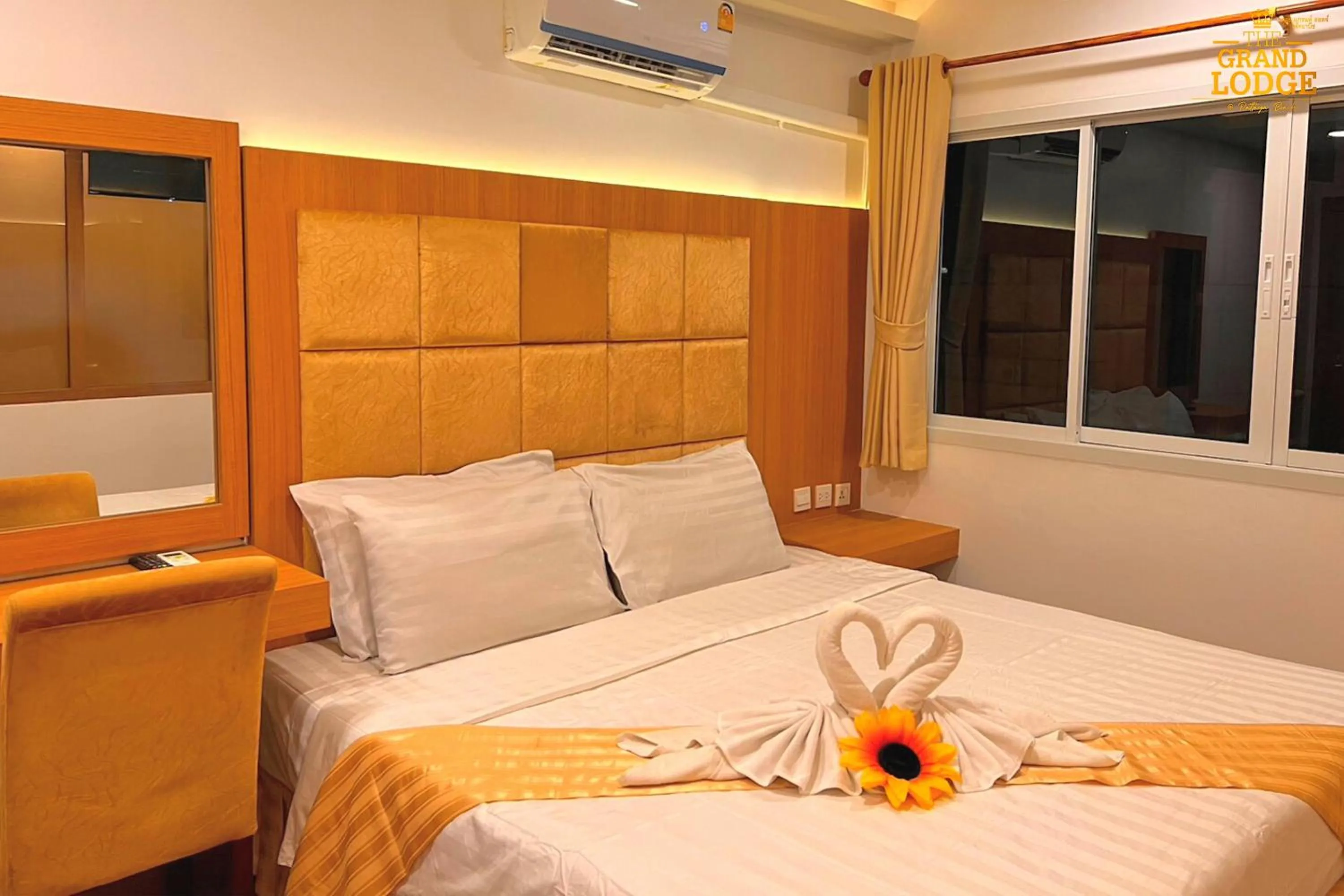 Bed in The Grand Lodge Pattaya