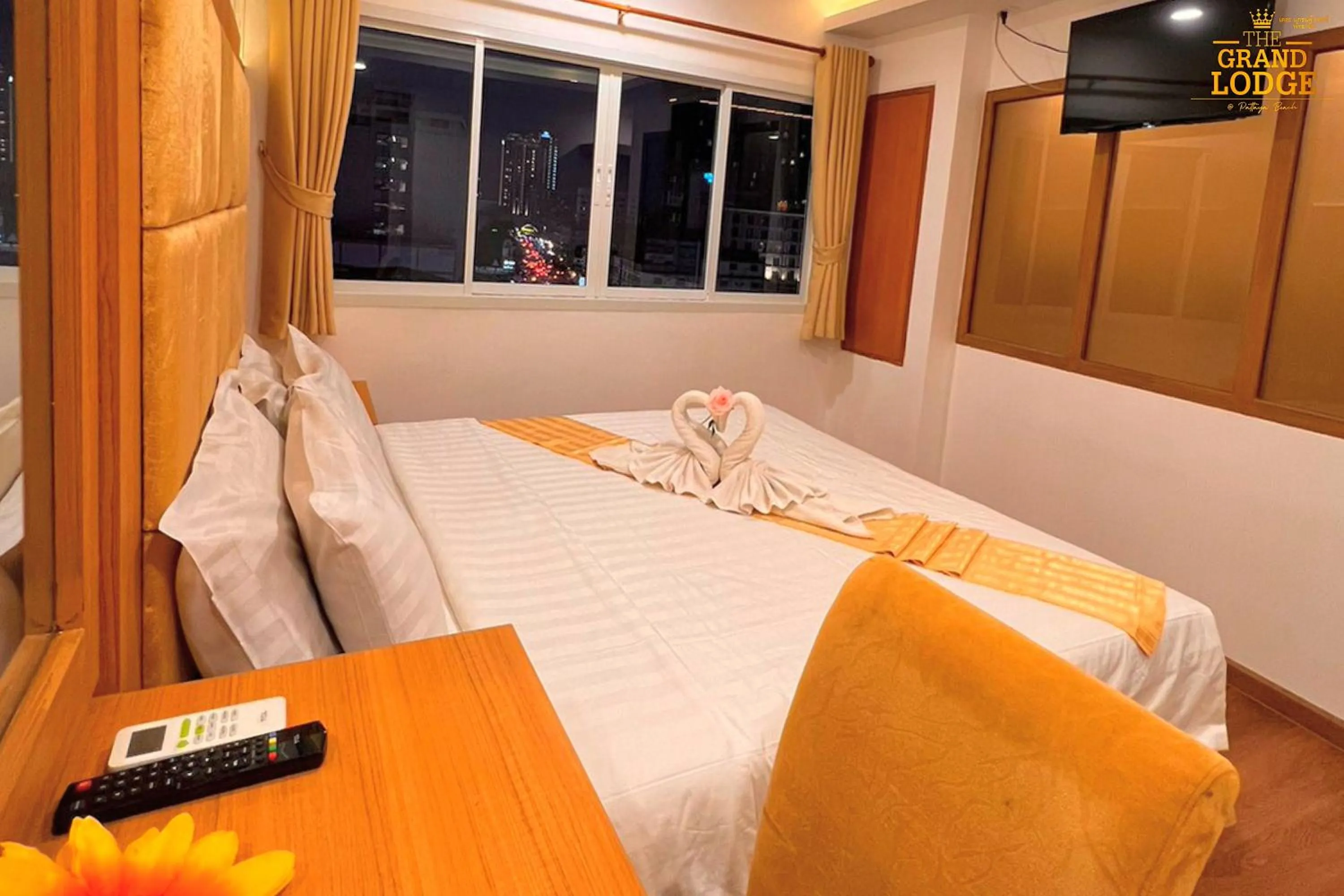 Bed in The Grand Lodge Pattaya