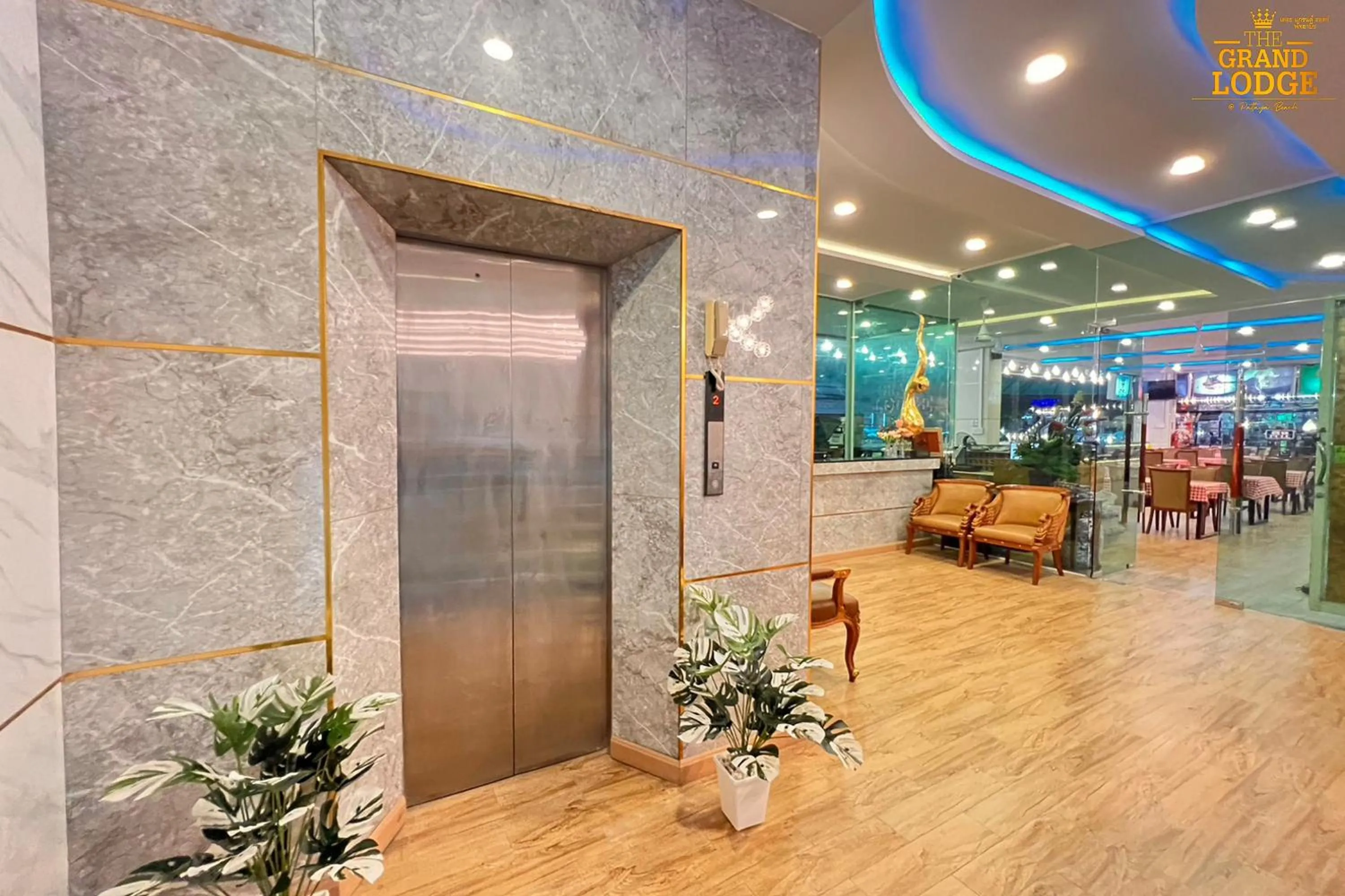 elevator in The Grand Lodge Pattaya