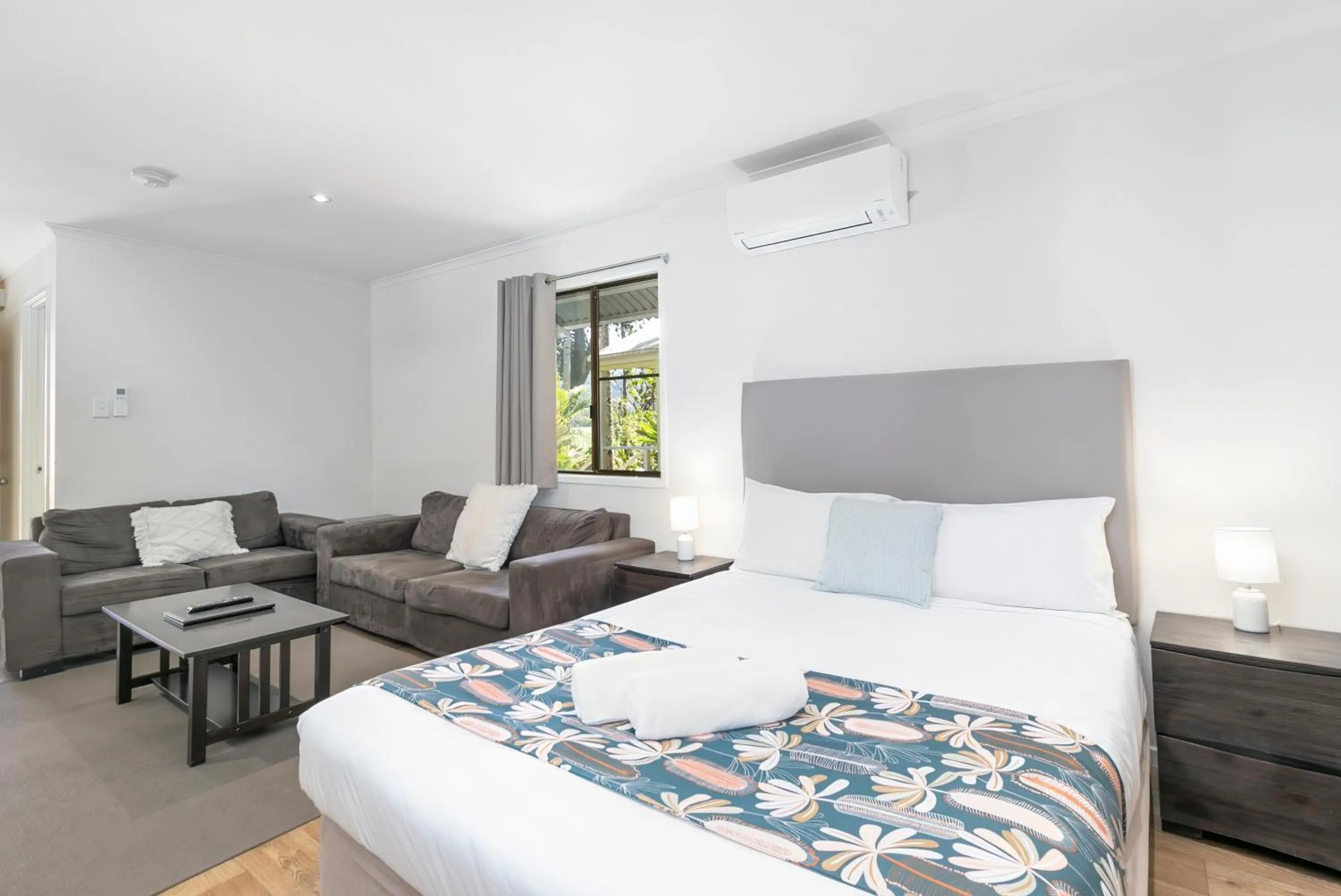 Bedroom, Bed in Mossman Resort Holiday Villas