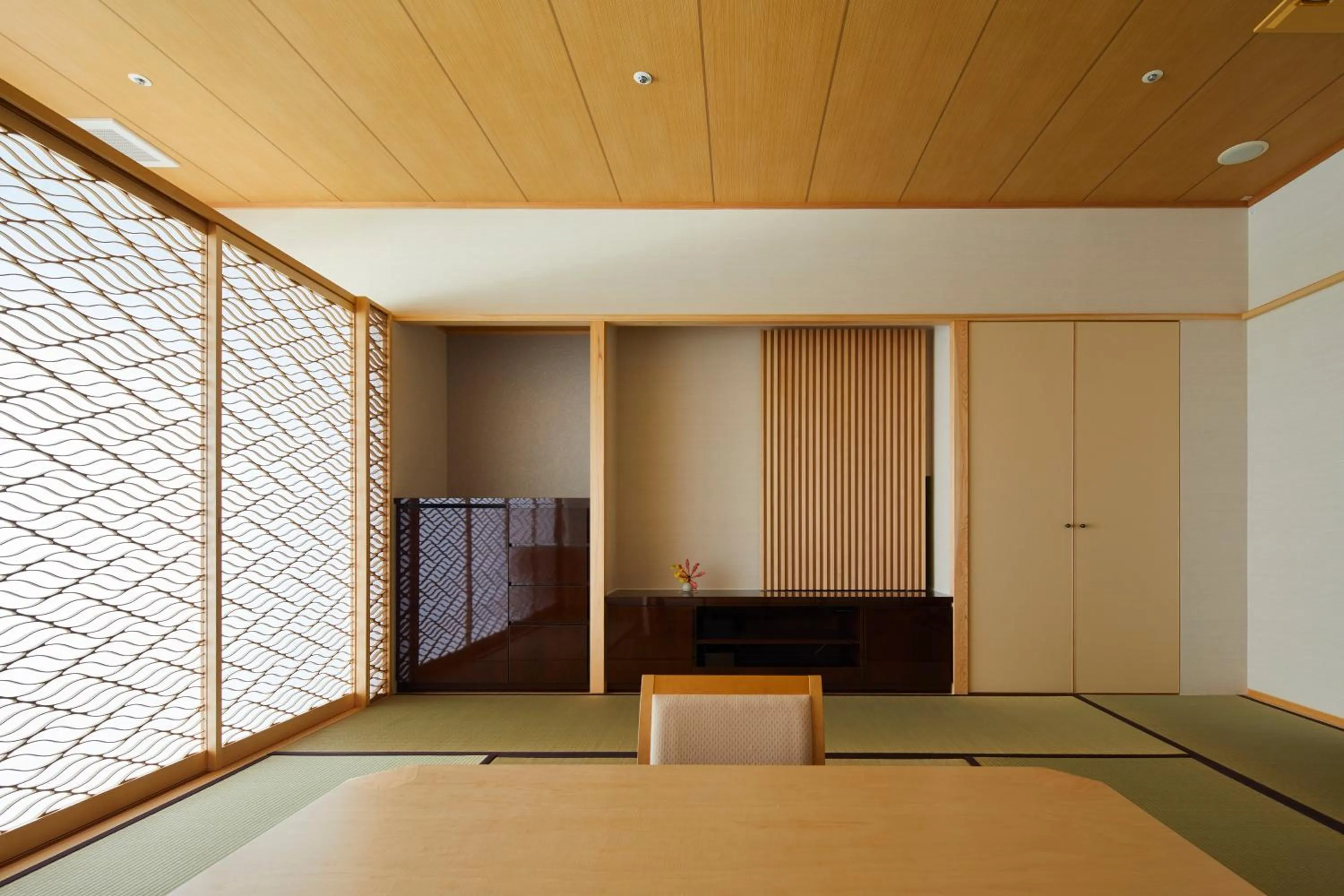 Photo of the whole room in Hotel Sanrakuso