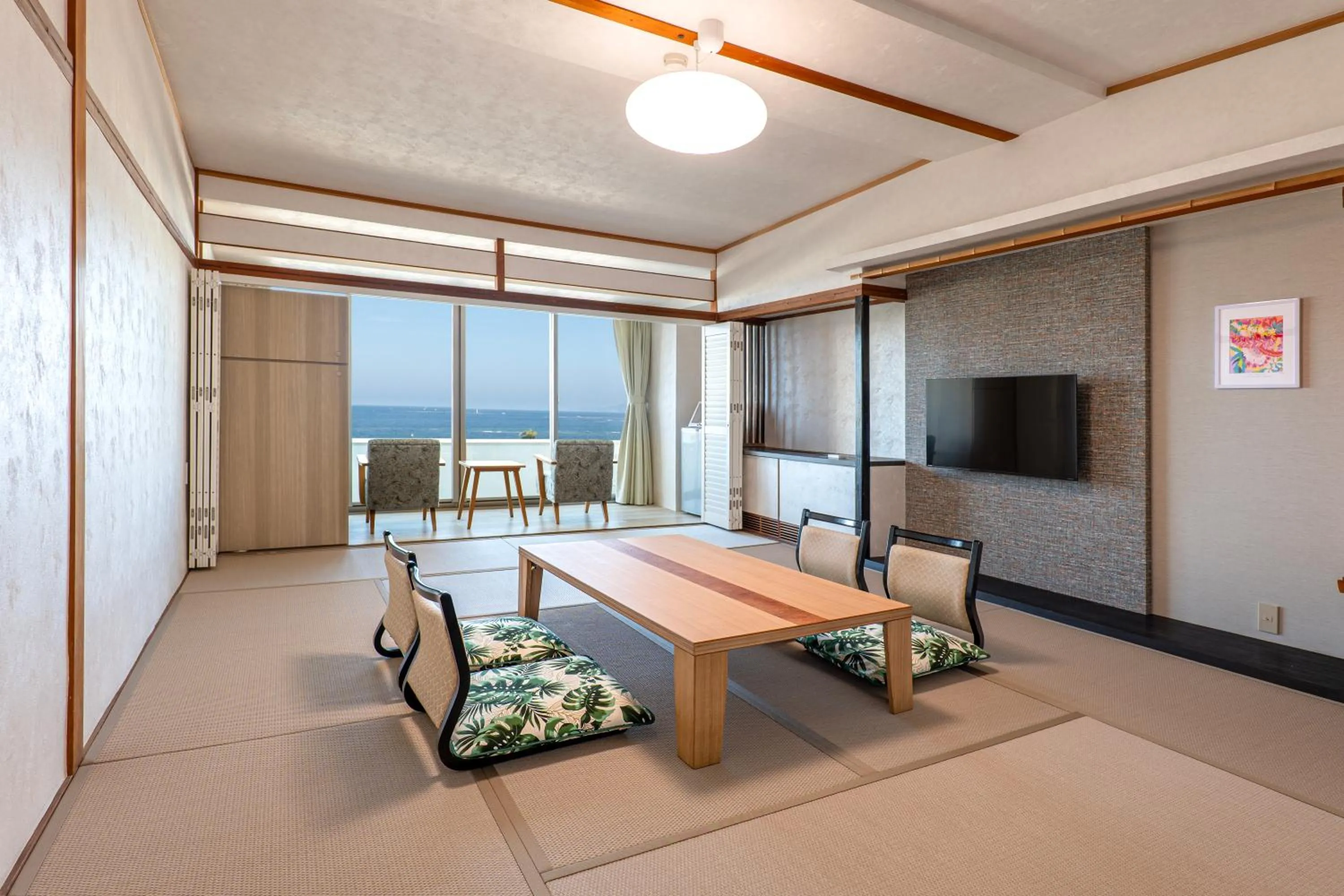 TV and multimedia in Hotel Sanrakuso