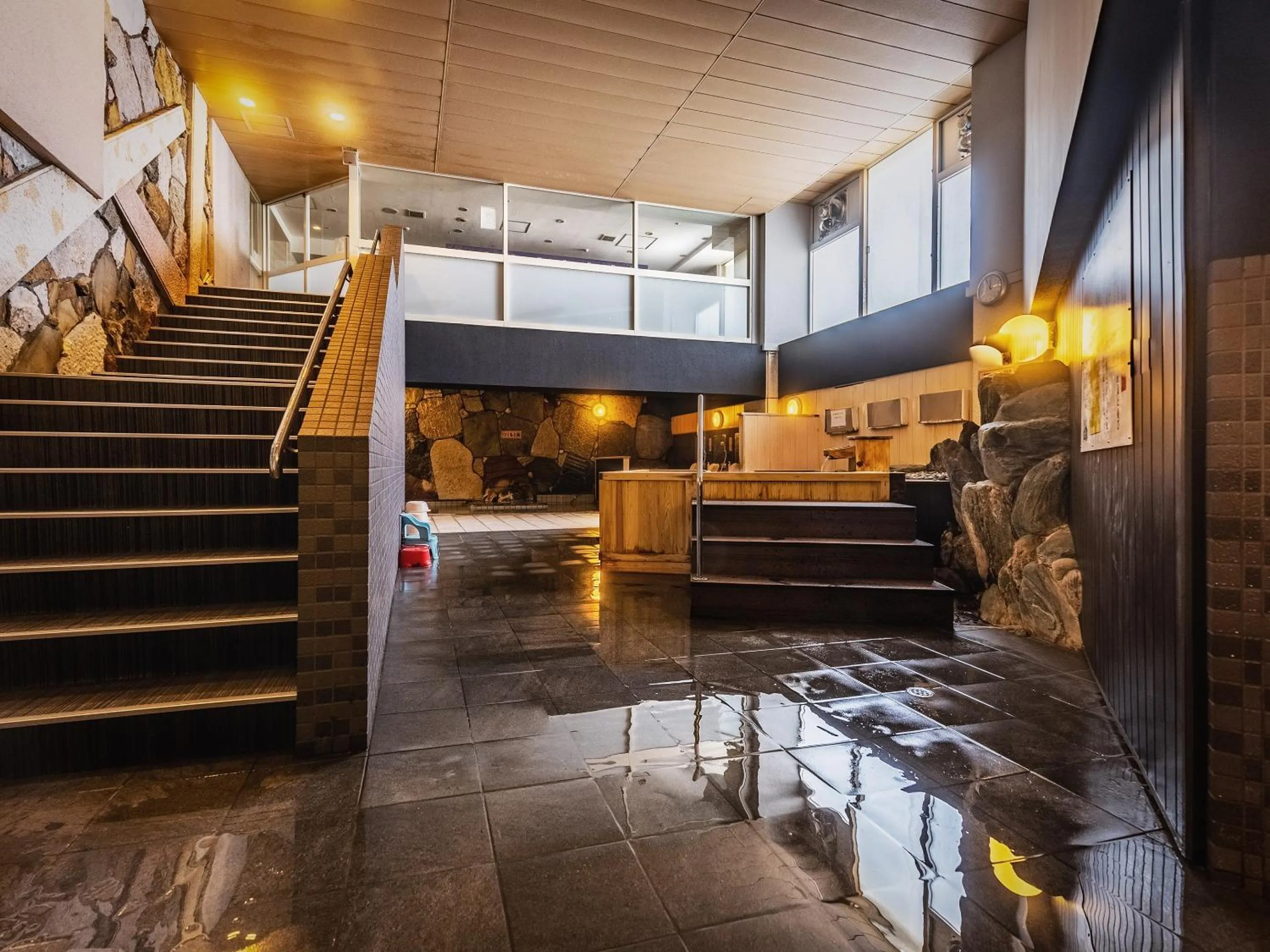 Hot Spring Bath in Hotel Sanrakuso