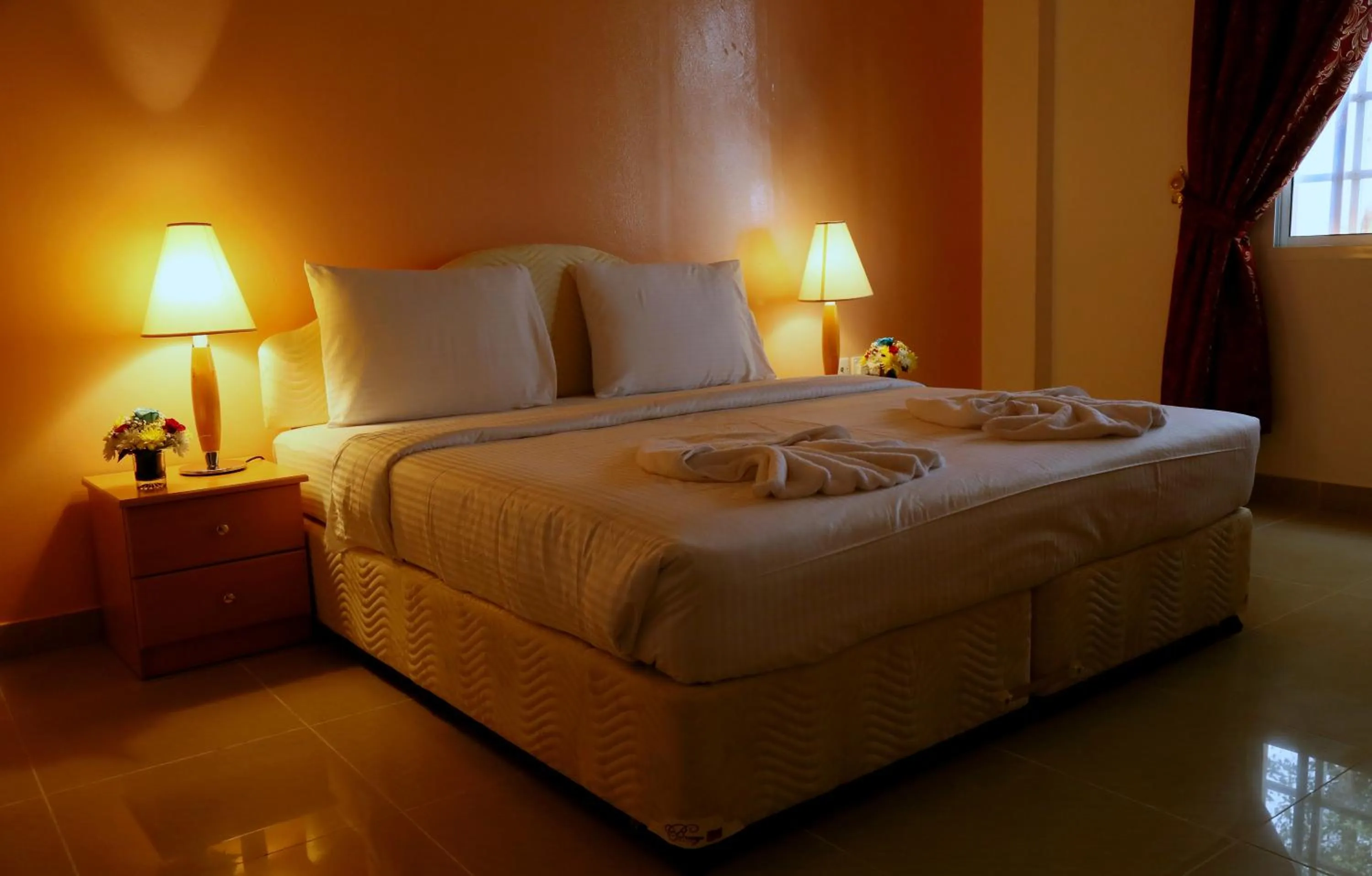 Bedroom, Bed in Atlas Hotel Apartments