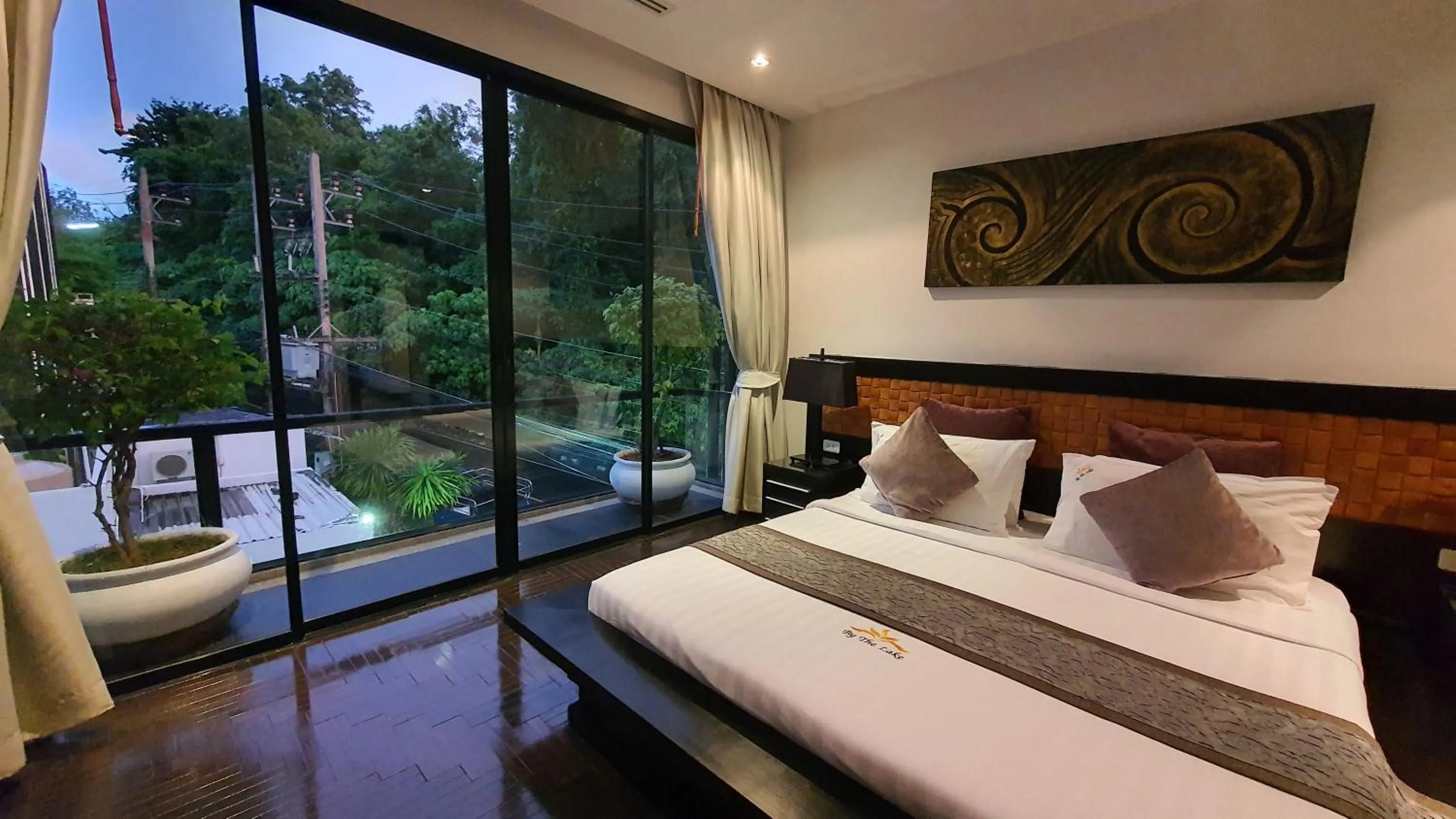 Bed in By The Lake Villas