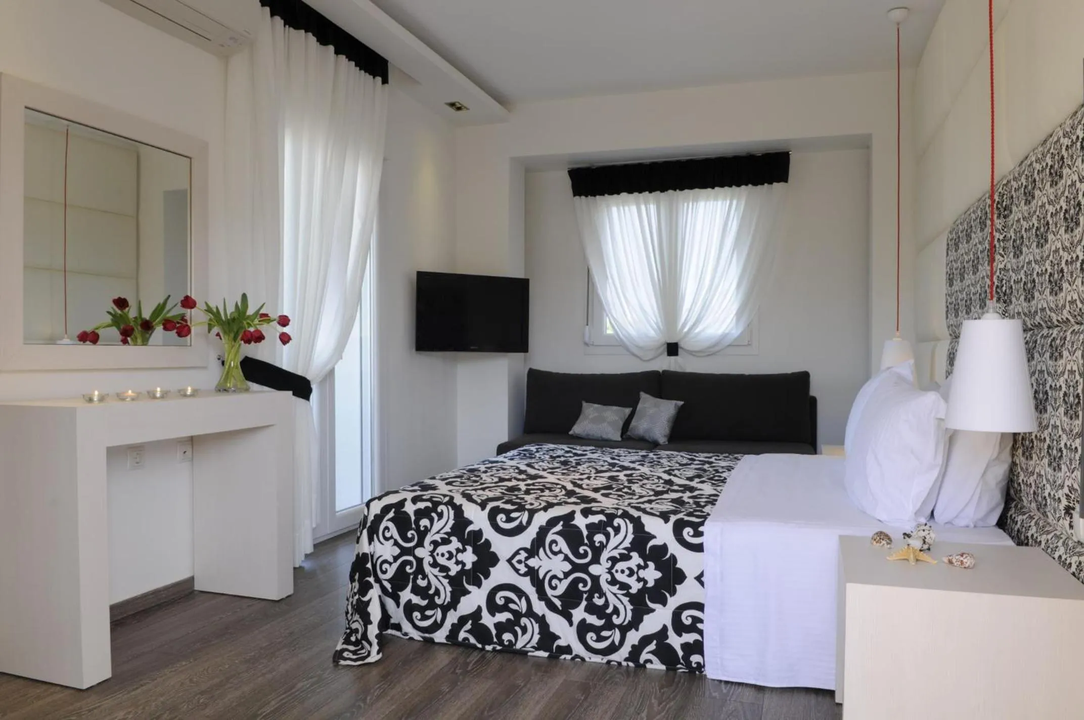 Day, Bed in Fillis House