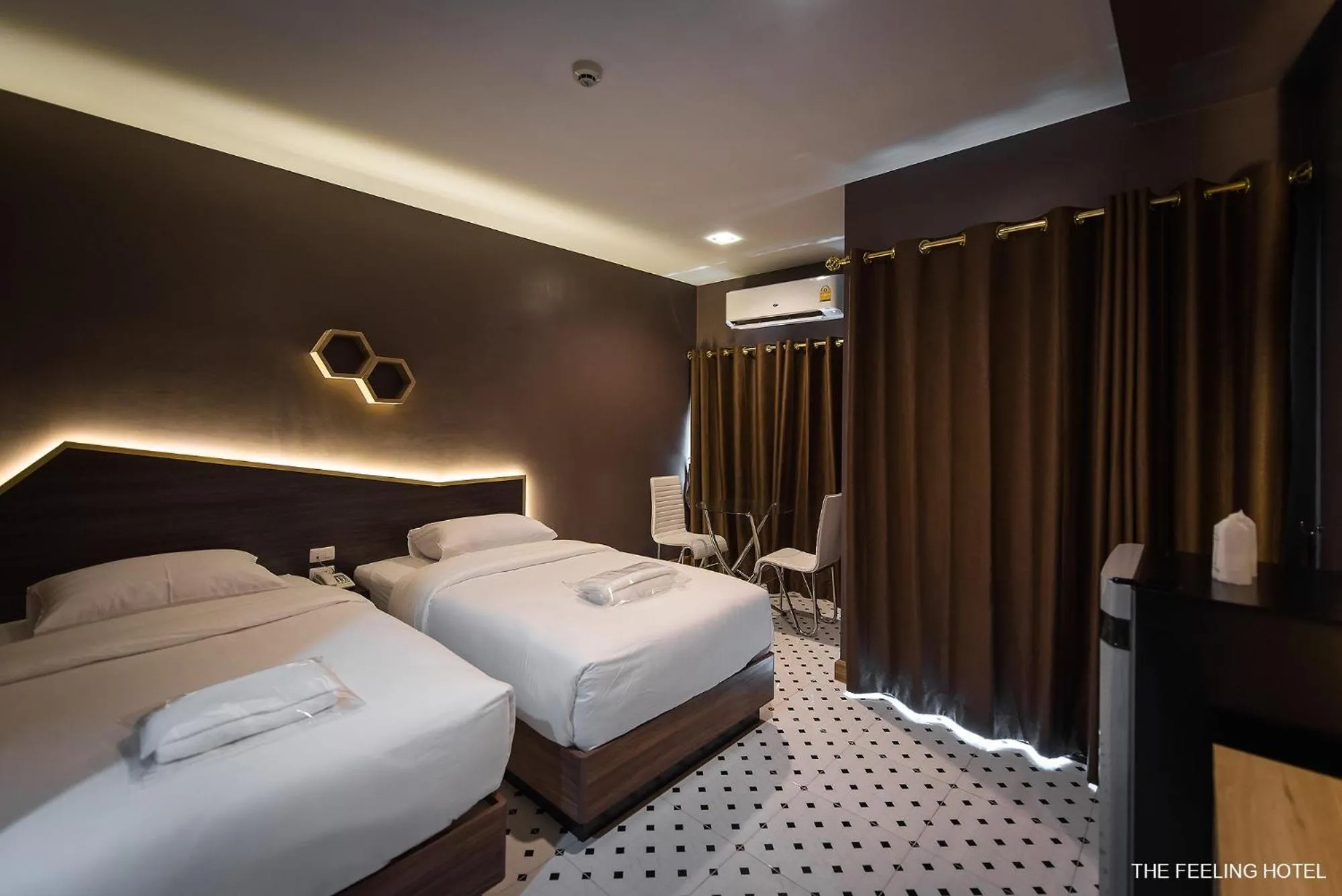 Bed in The Feeling Hotel