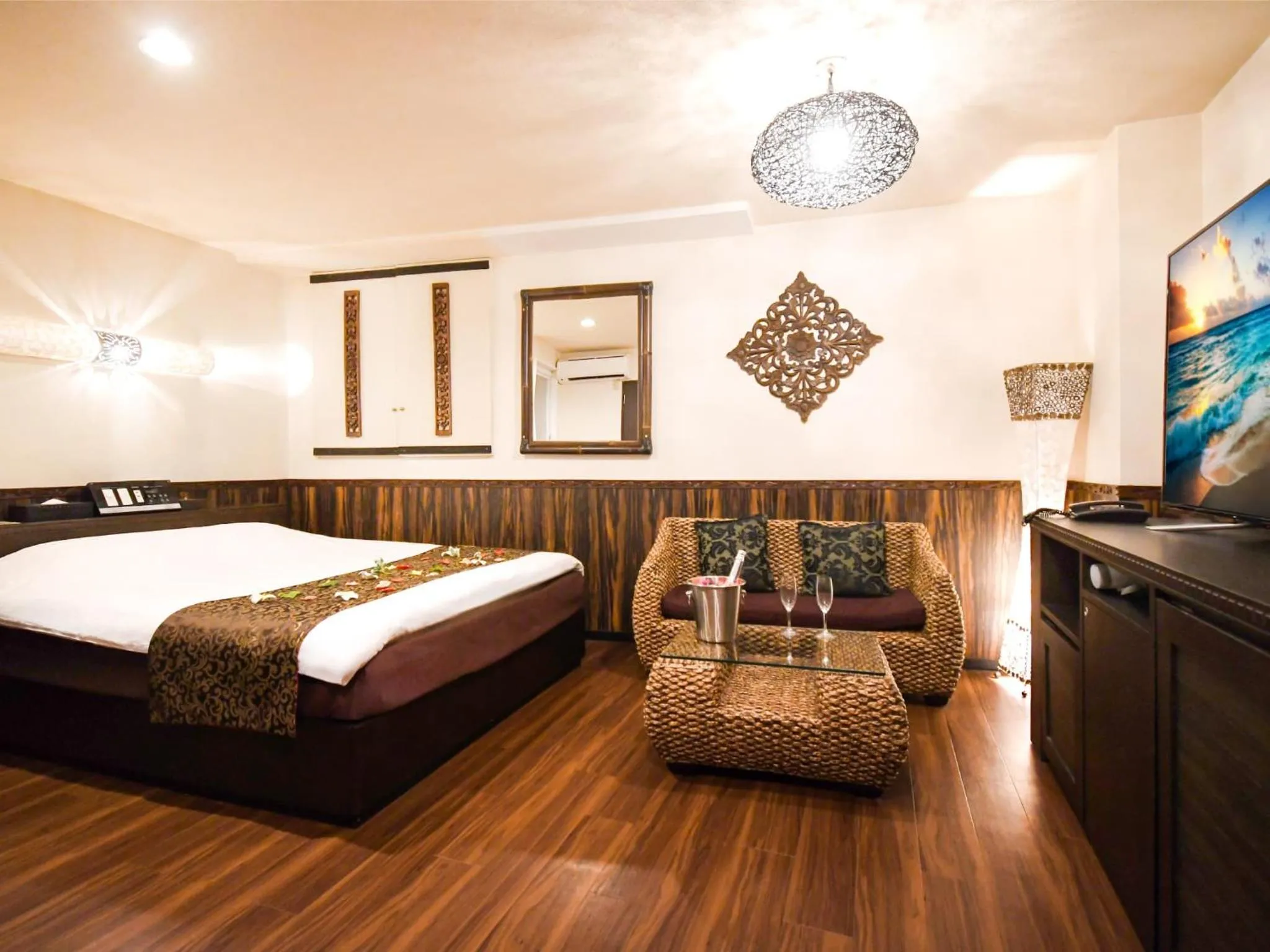 Bed in Ikebukuro Grand Hotel