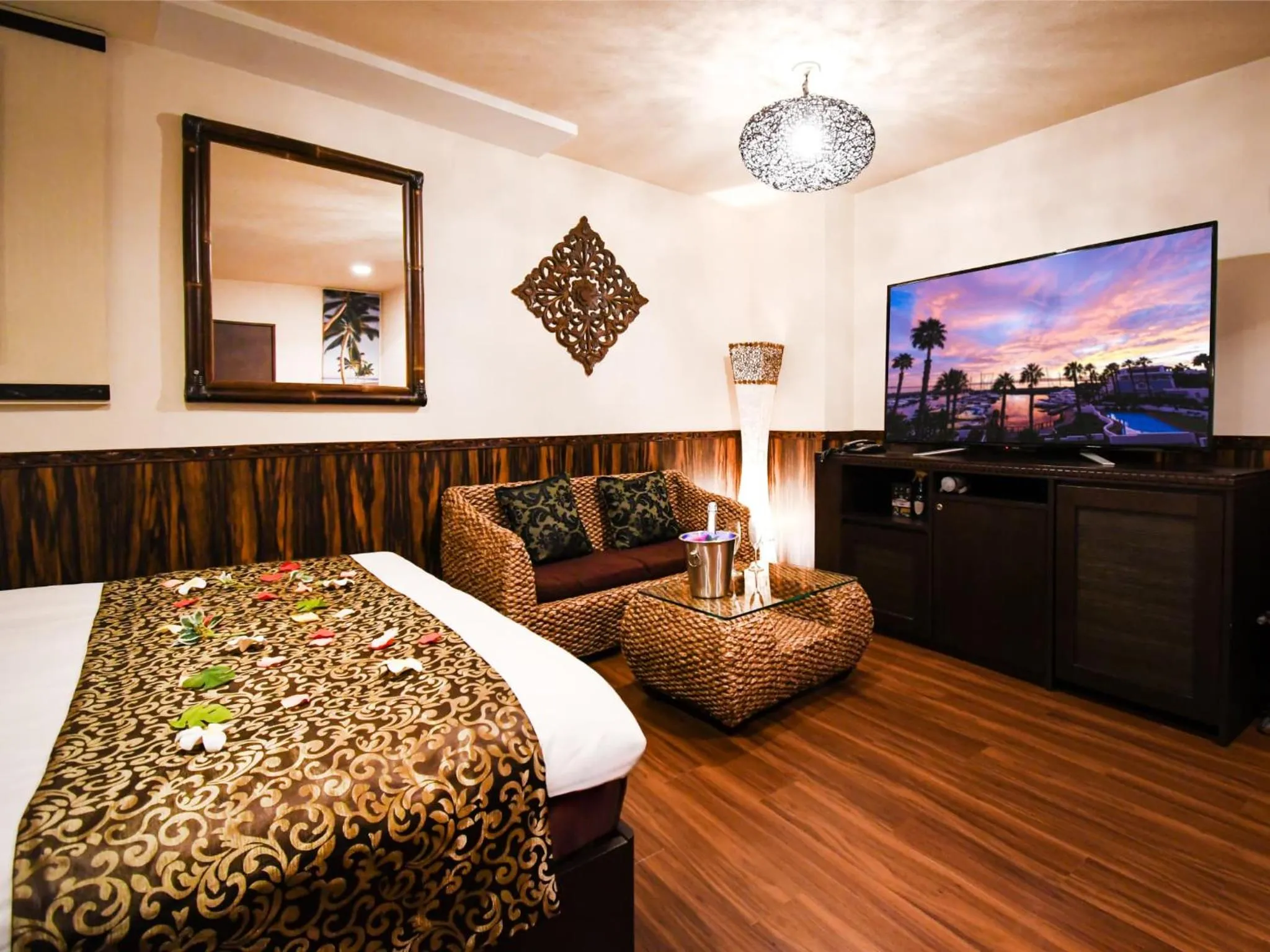 Bed in Ikebukuro Grand Hotel