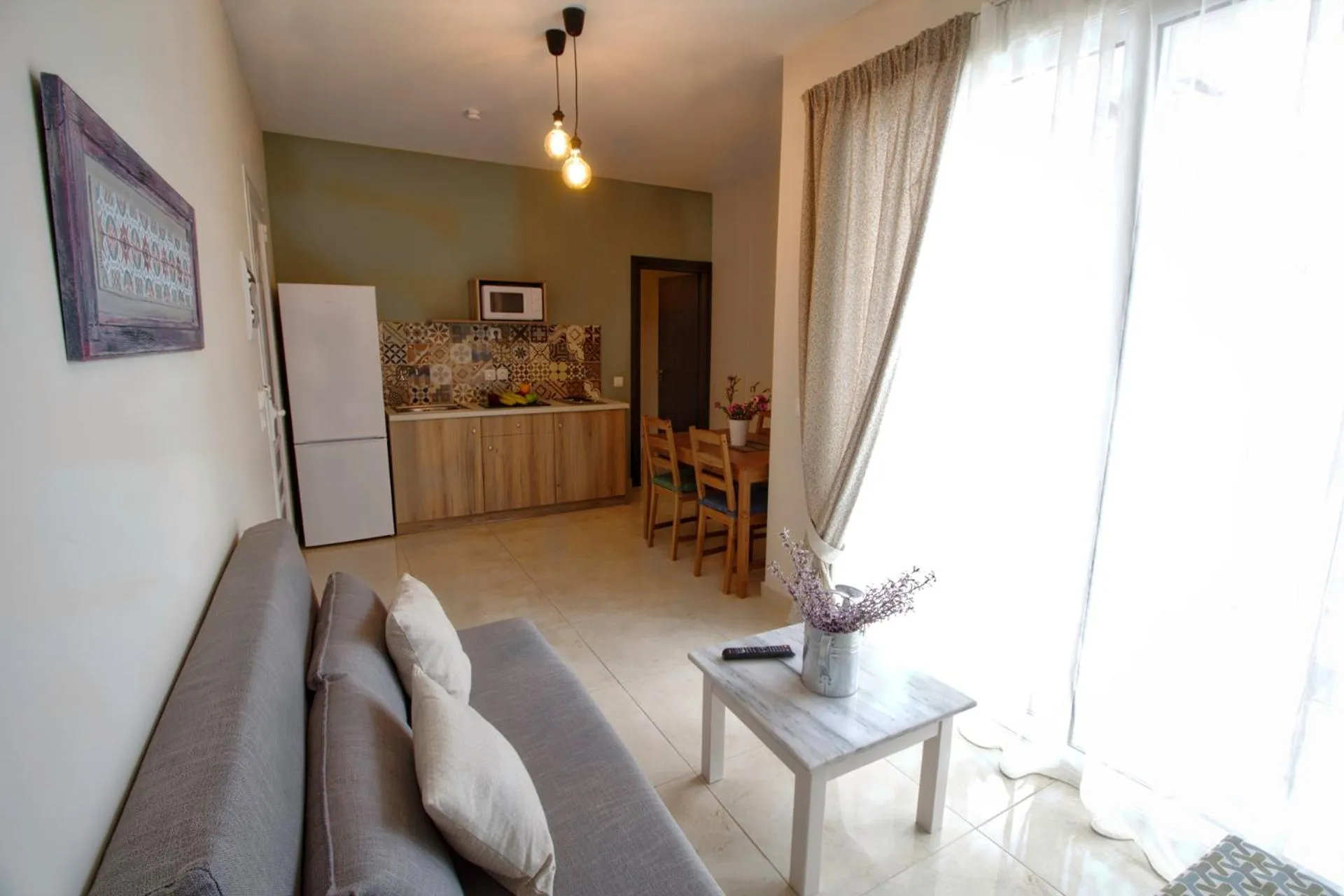 Kitchen or kitchenette in Two Brothers Studios & Apts