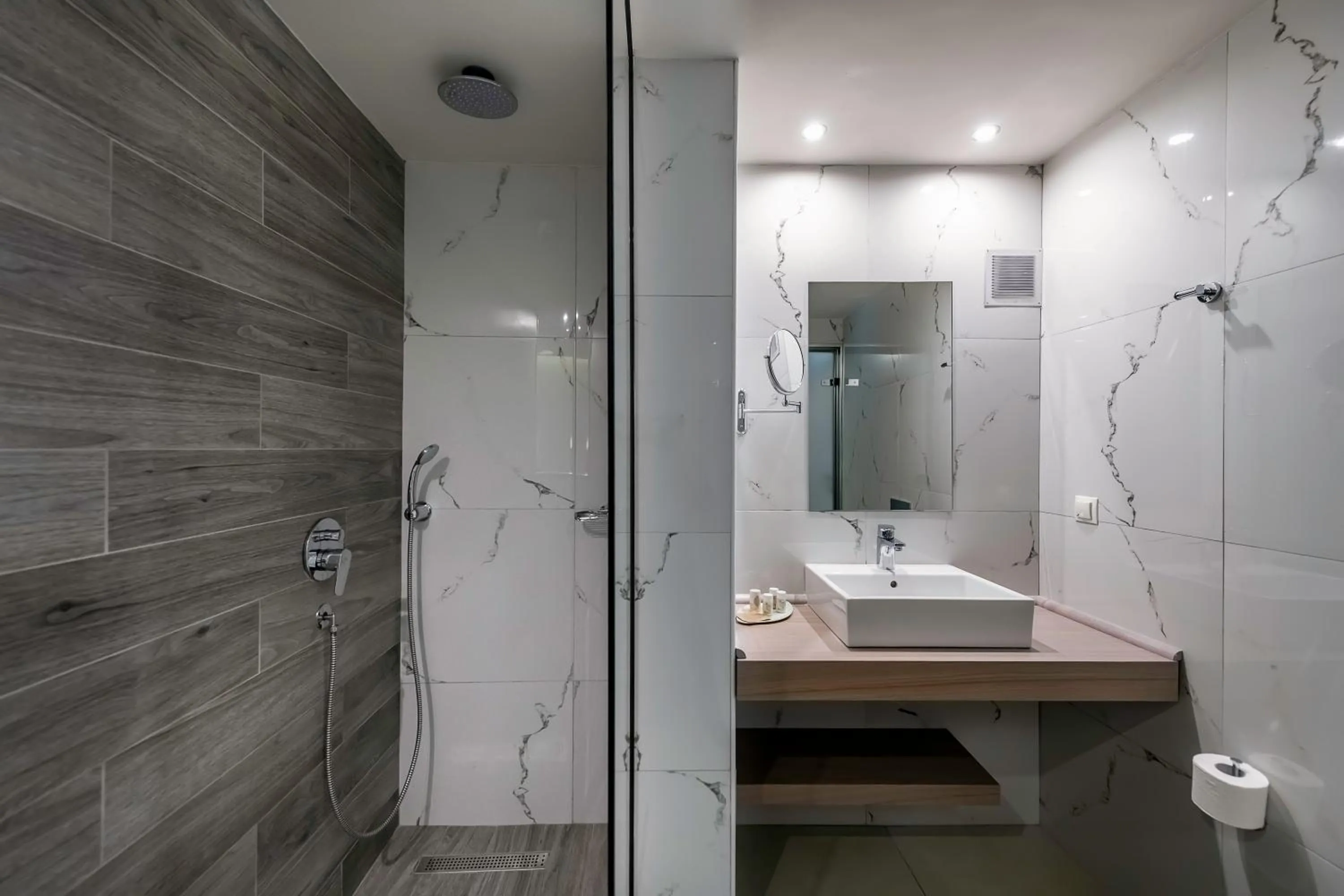 Bathroom in Sunny Days