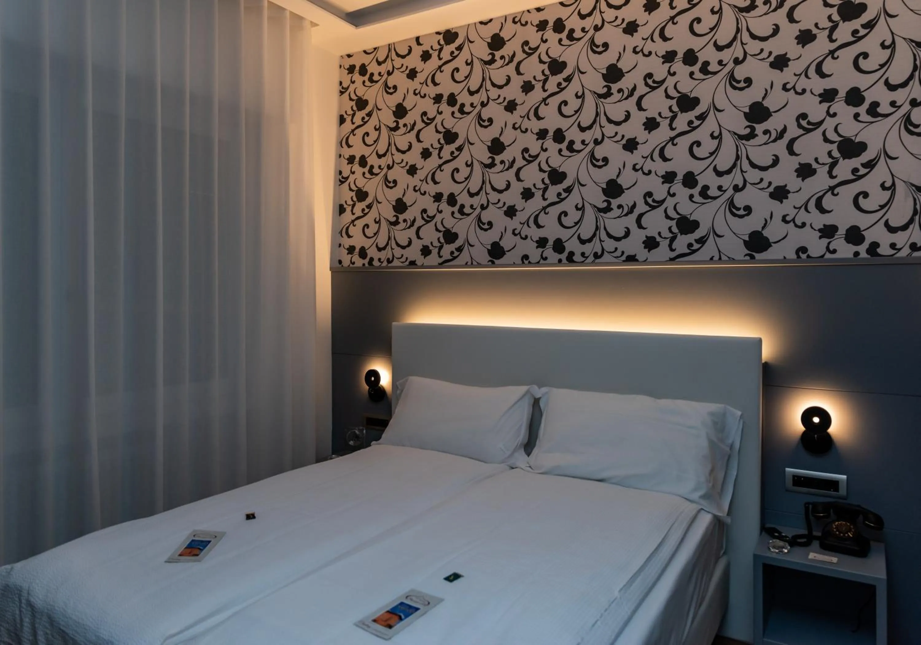 Bed in Hotel Shangri-La