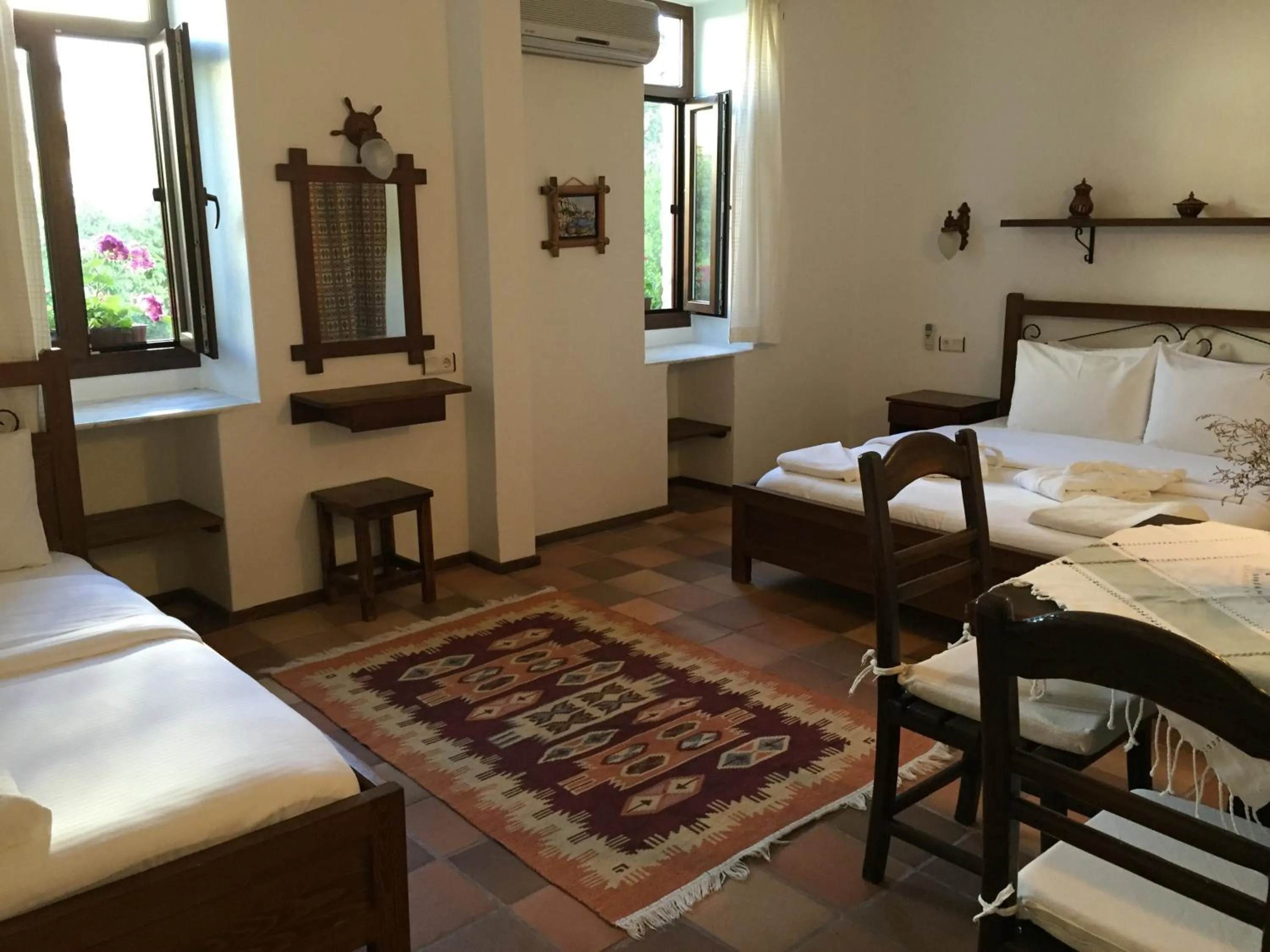 Photo of the whole room in Hotel Happy Caretta