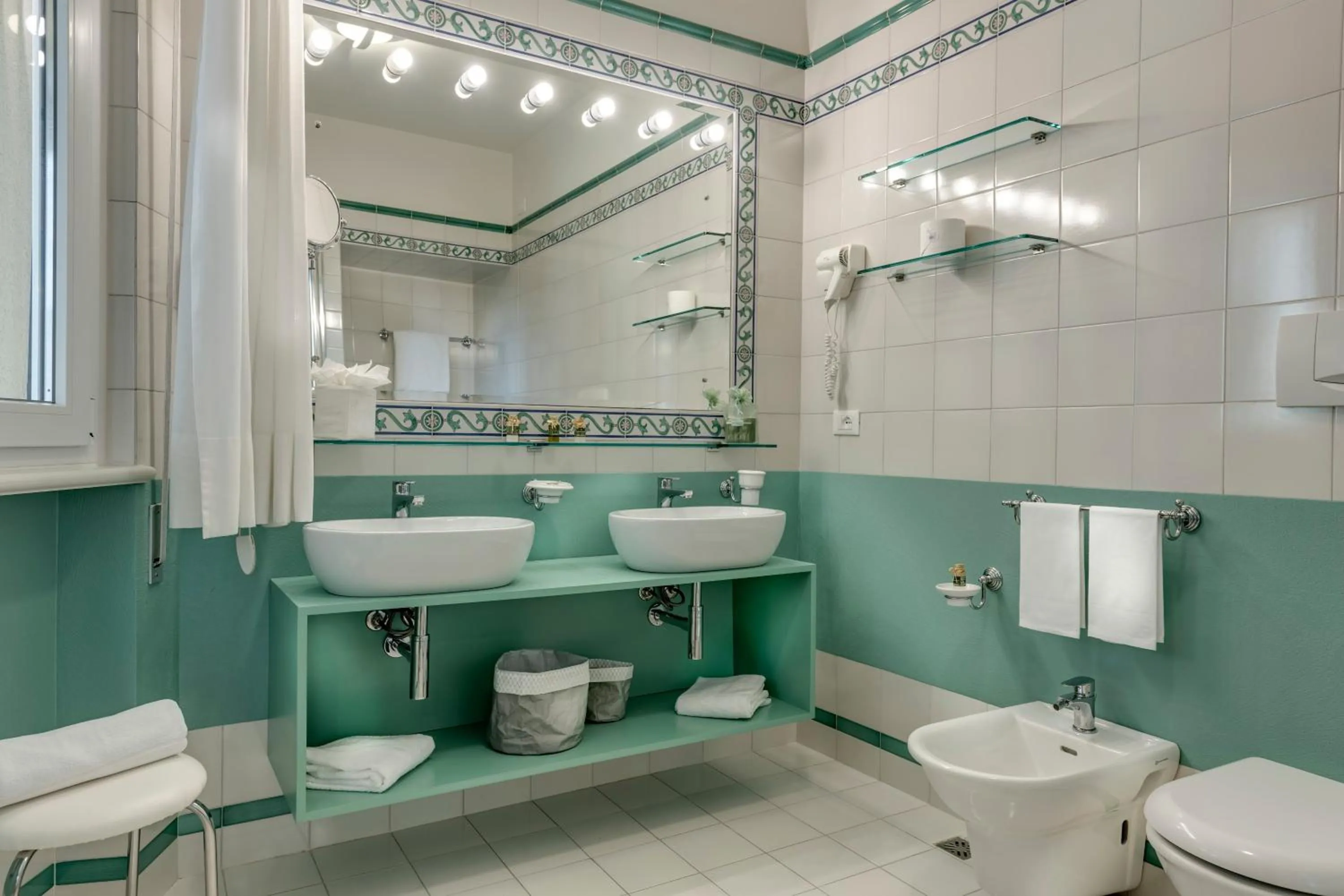 Bathroom in Hermitage Hotel & Resort Forte dei Marmi - Starhotels Collezione