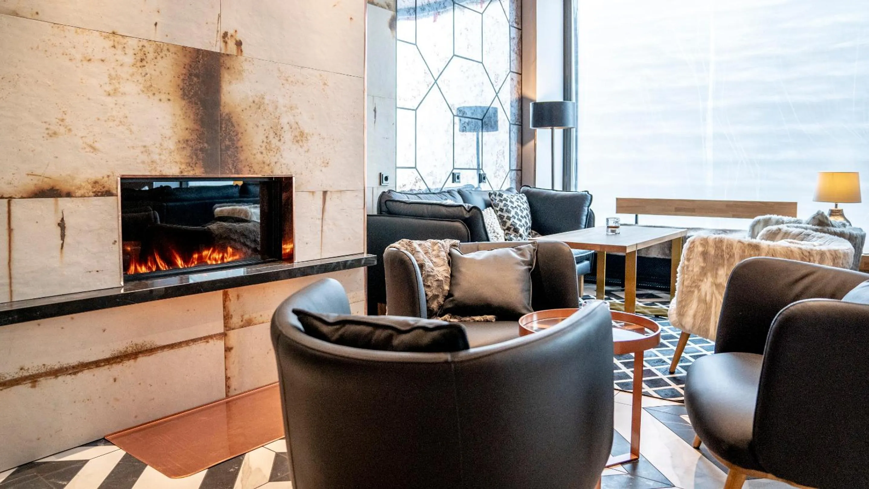 Lounge or bar in Solo Sokos Hotel Turun Seurahuone