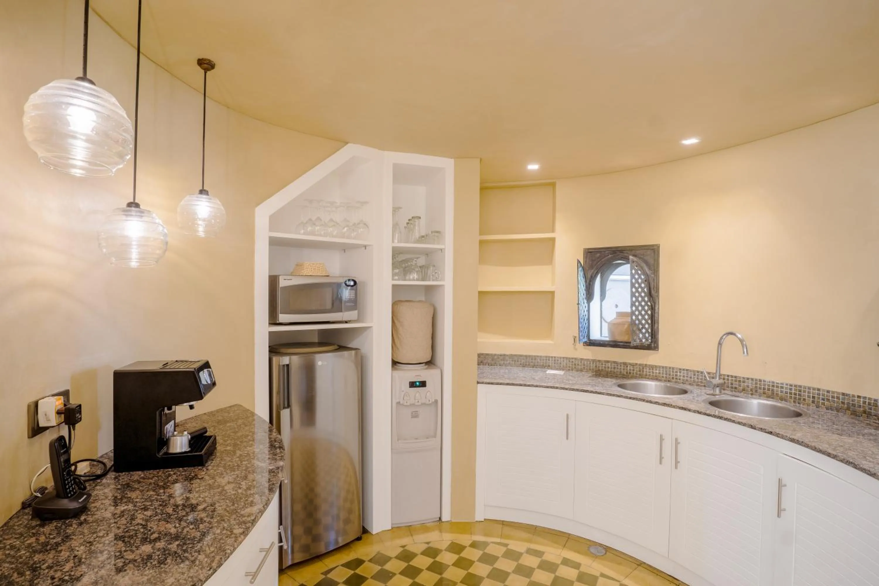 Kitchen or kitchenette in Space Villas Bali