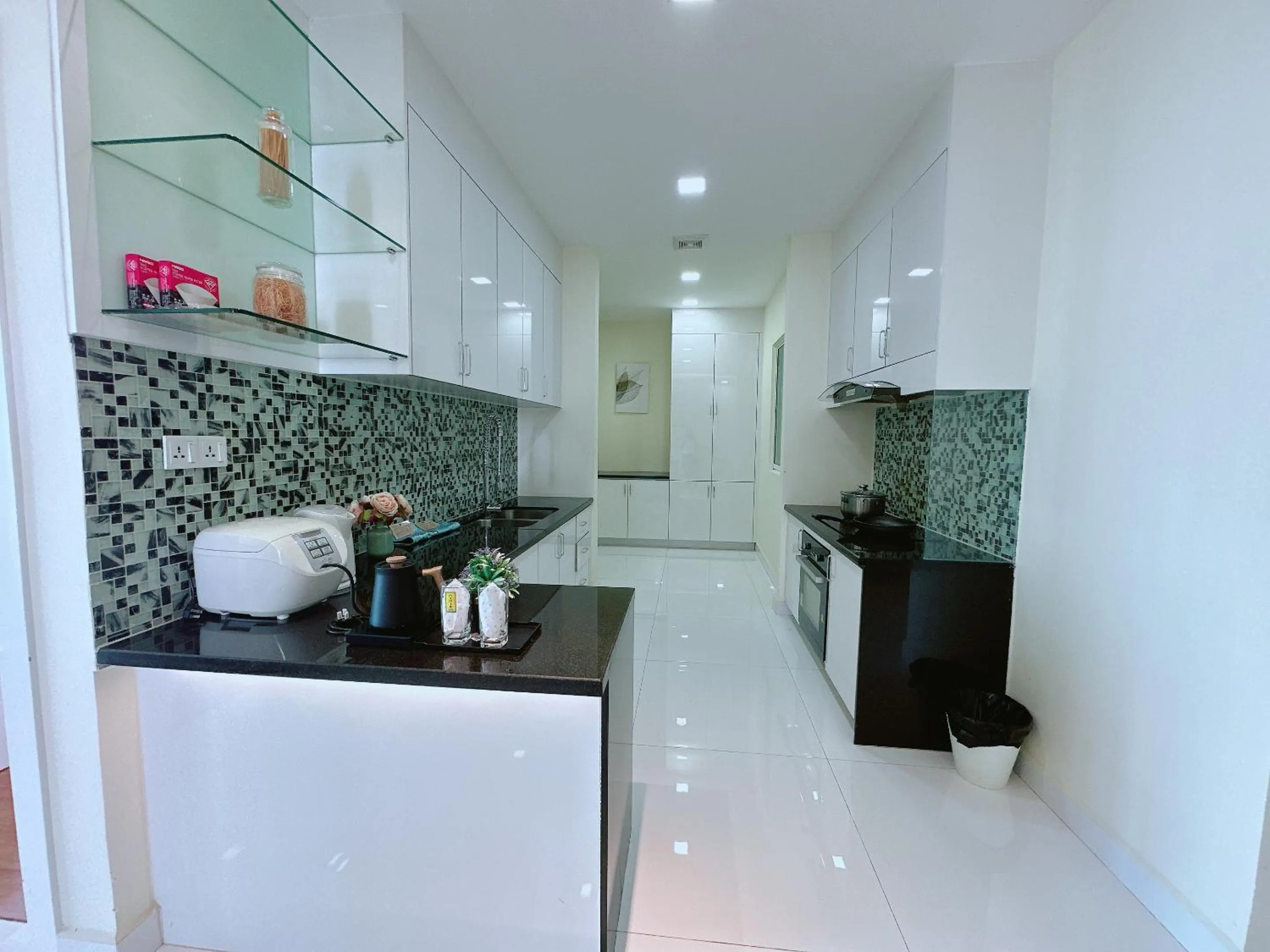 Kitchen or kitchenette in Infinity 28 Hotel and Residence