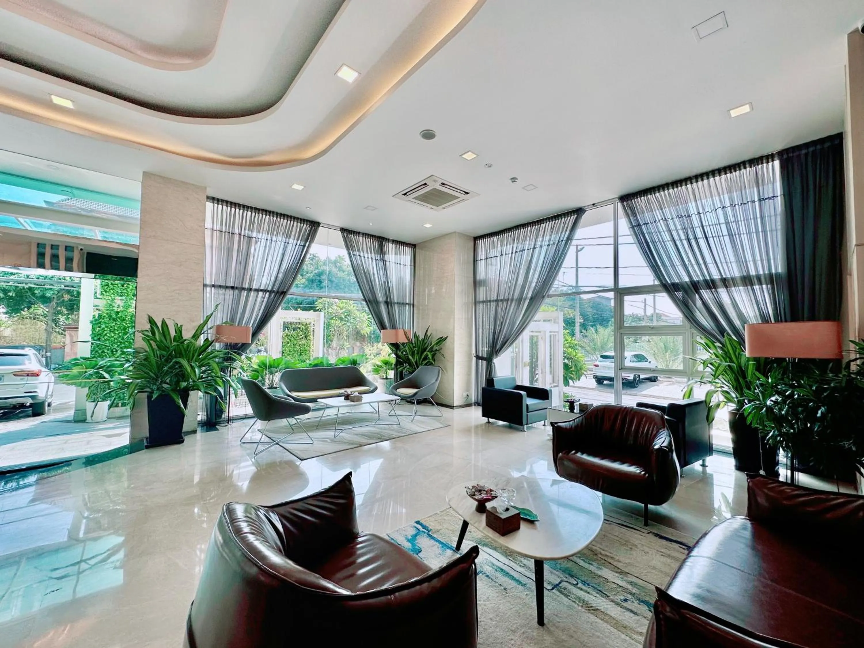 Lobby or reception in Infinity 28 Hotel and Residence