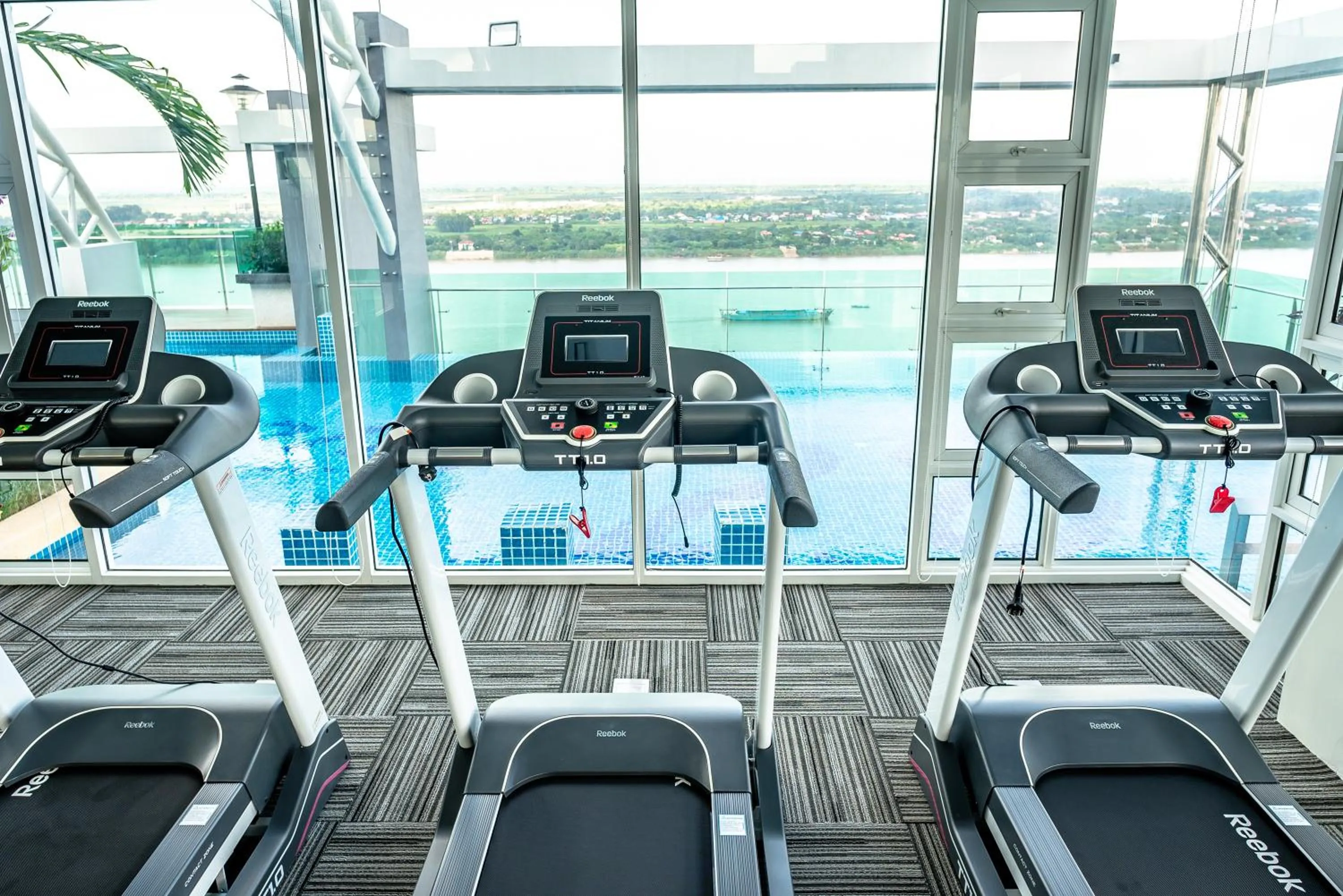 Fitness centre/facilities in Infinity 28 Hotel and Residence
