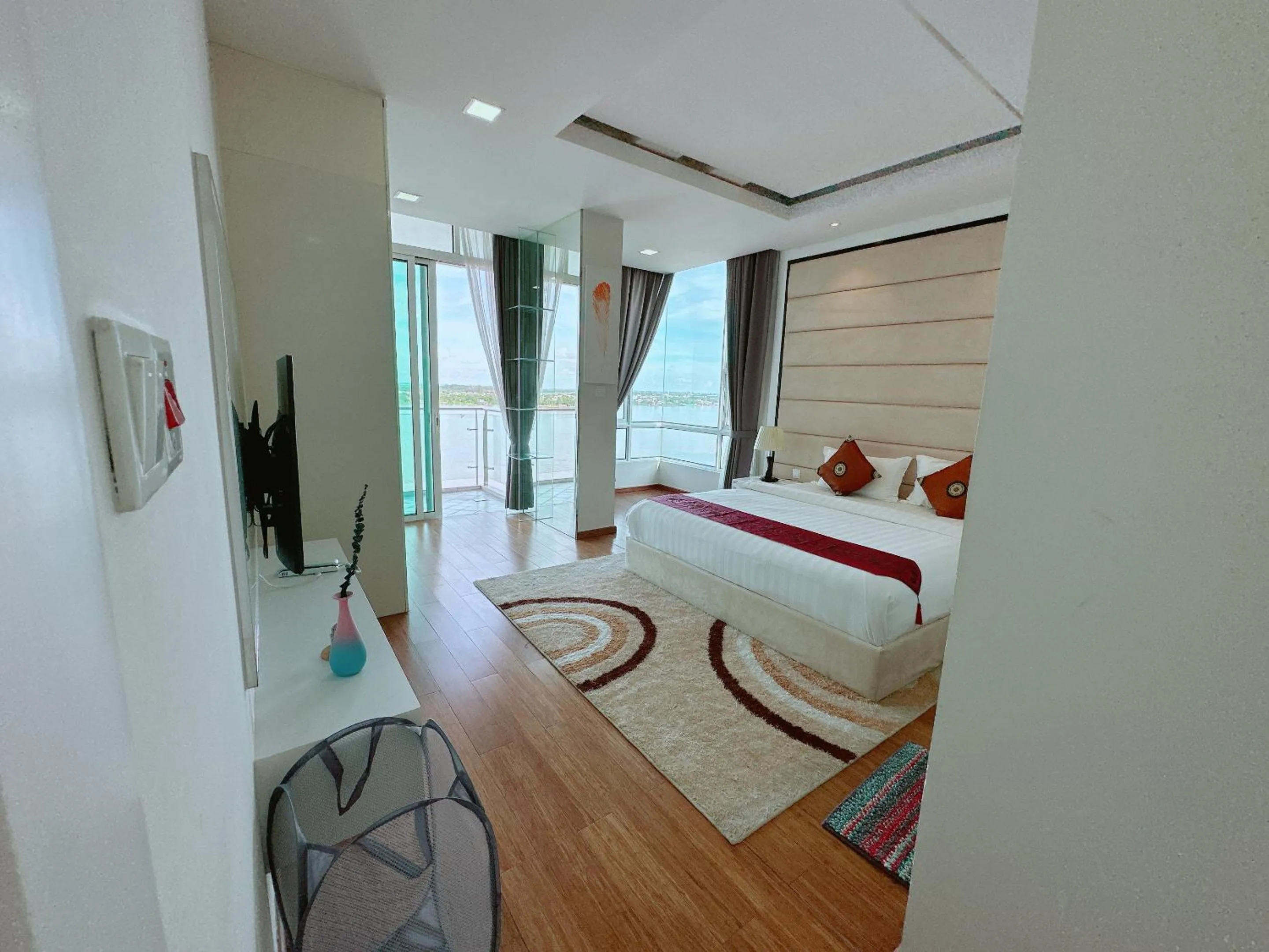Photo of the whole room, Bed in Infinity 28 Hotel and Residence