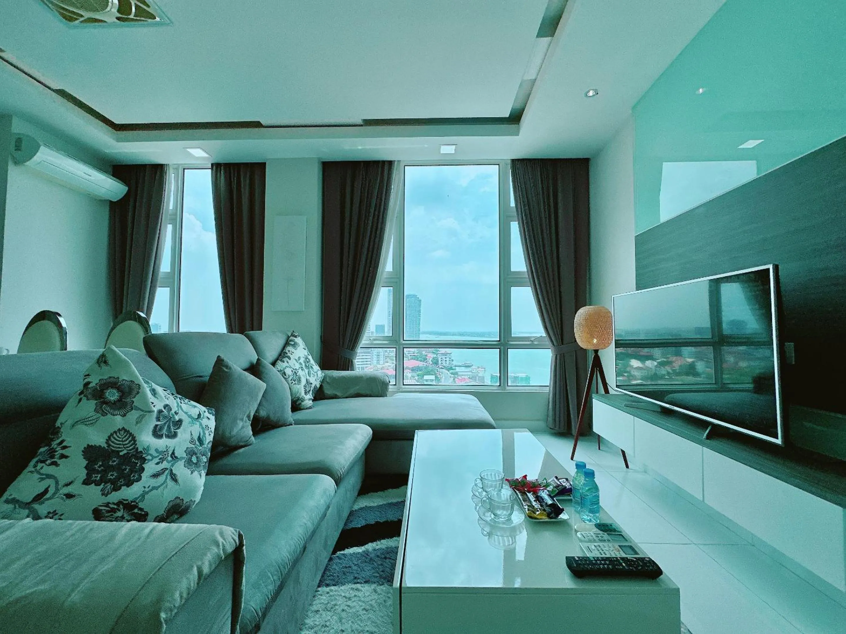 Living room in Infinity 28 Hotel and Residence