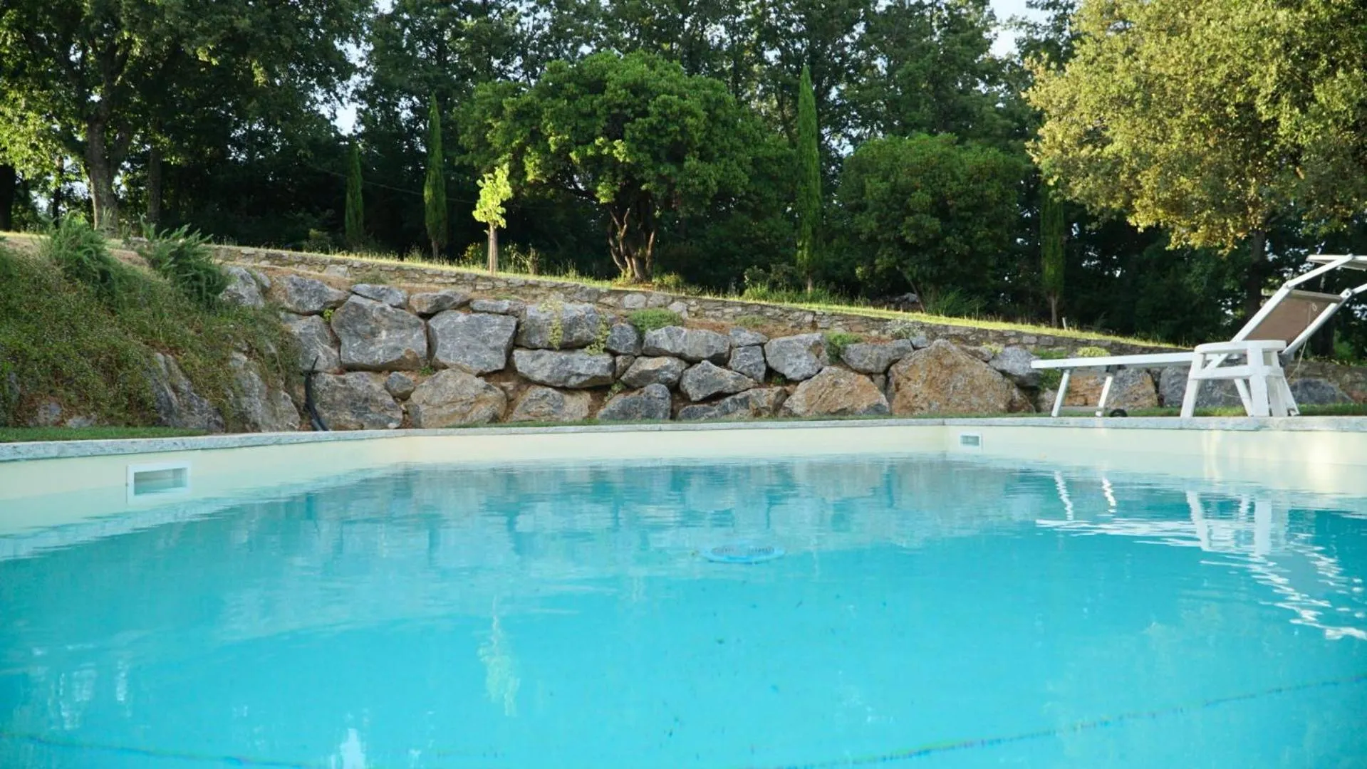Swimming pool in Piccozzo agritour