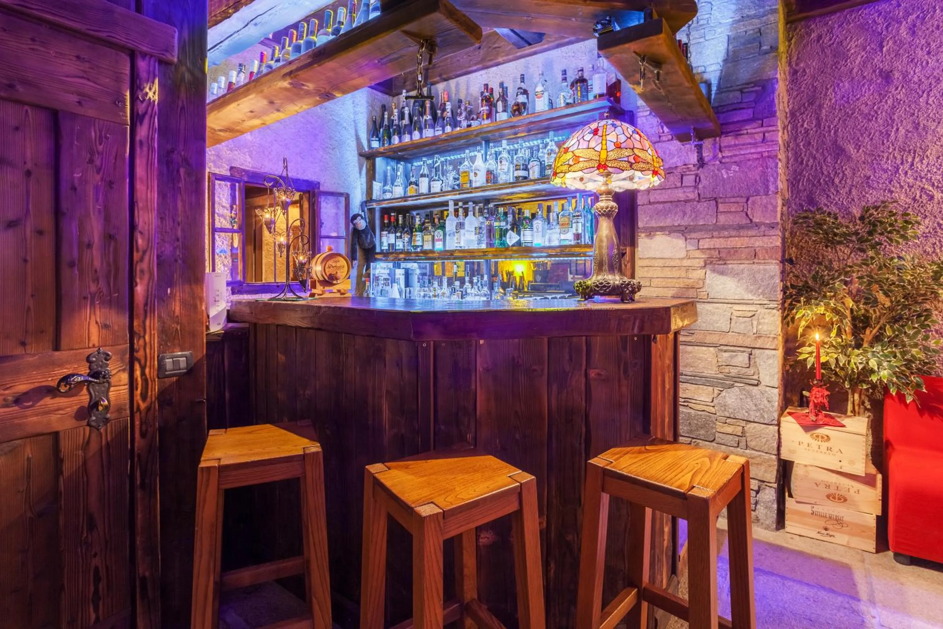 Lounge or bar in Park Chalet Village