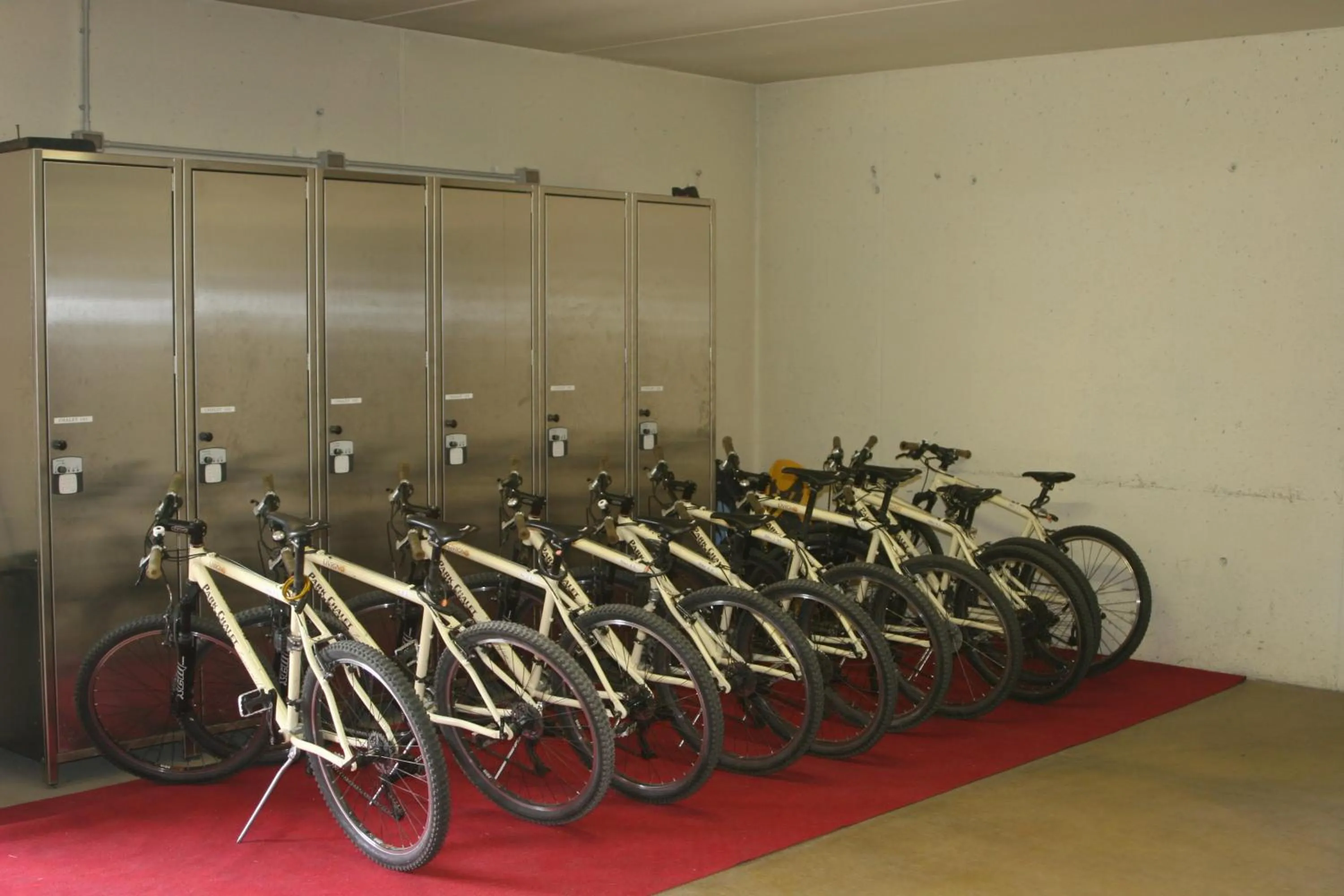 Area and facilities in Park Chalet Village