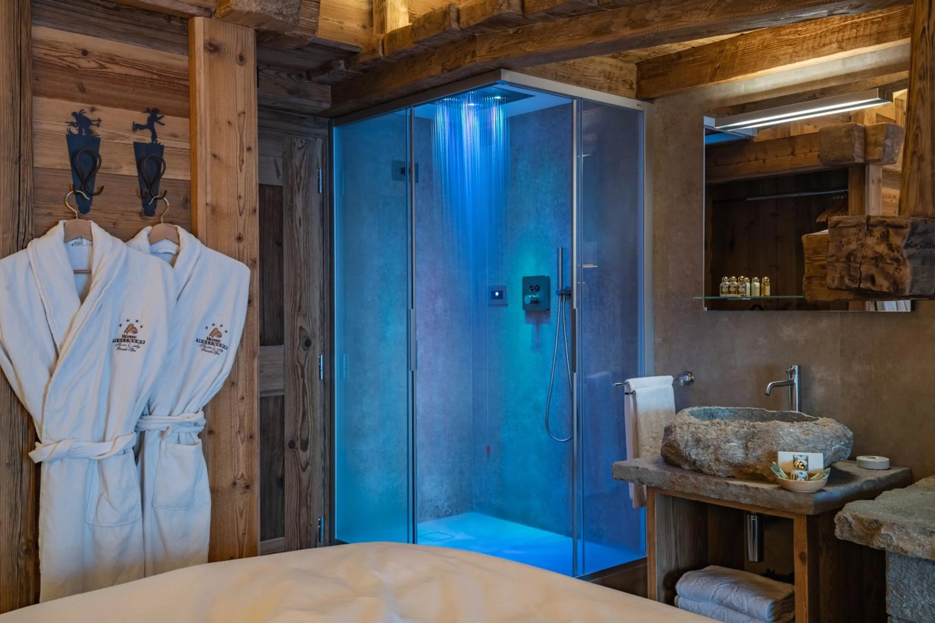 Shower in Park Chalet Village