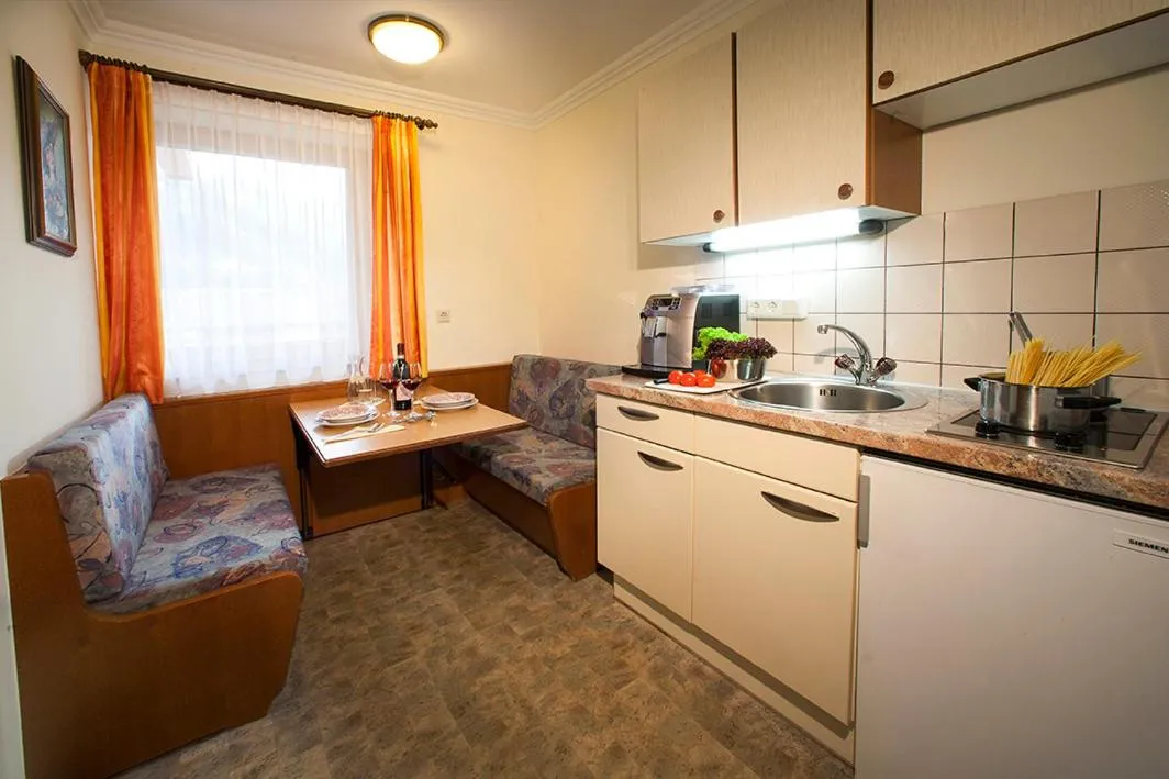 Kitchen or kitchenette in Alpenhof