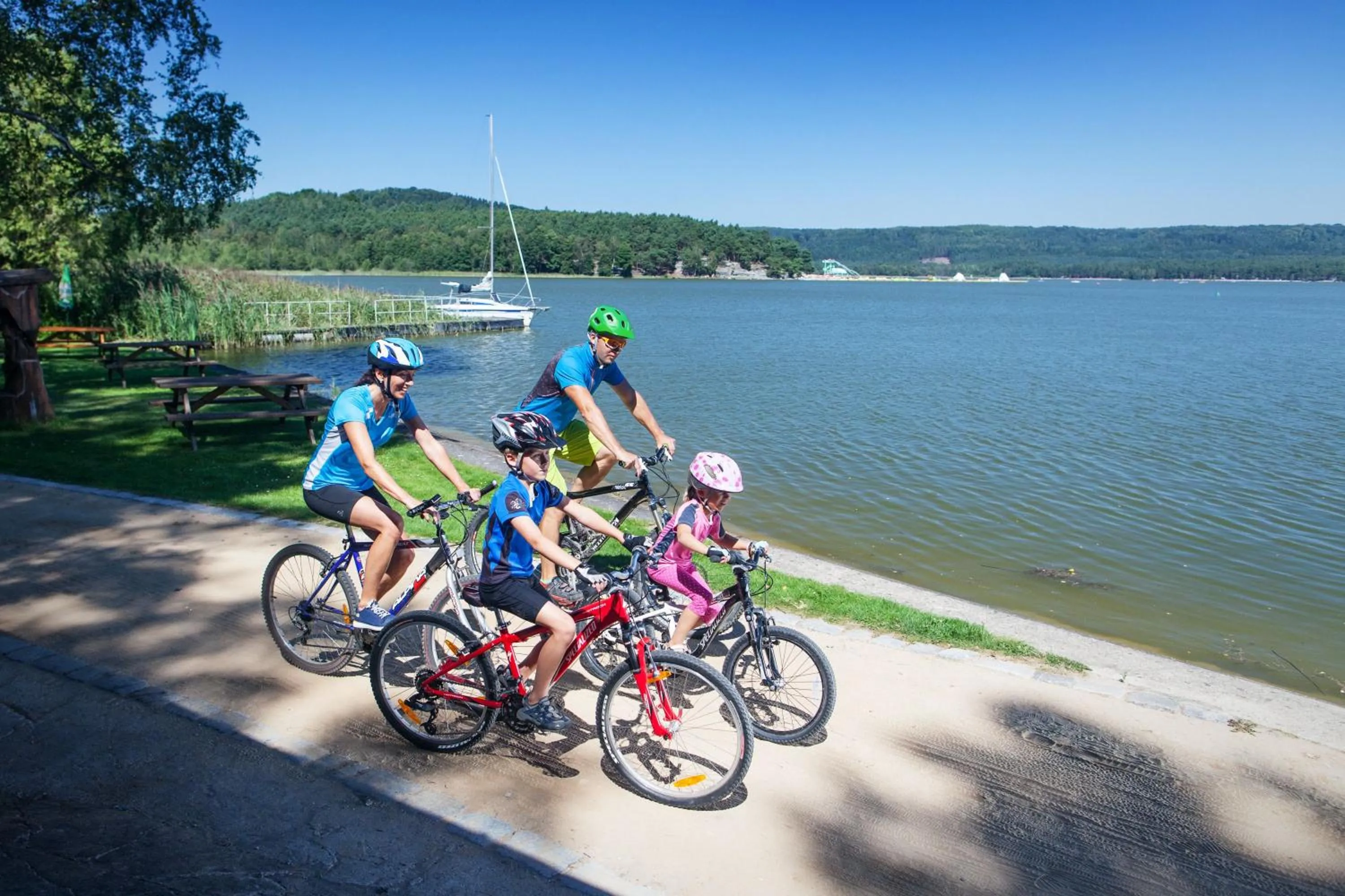 Cycling in Hotel Port Doksy