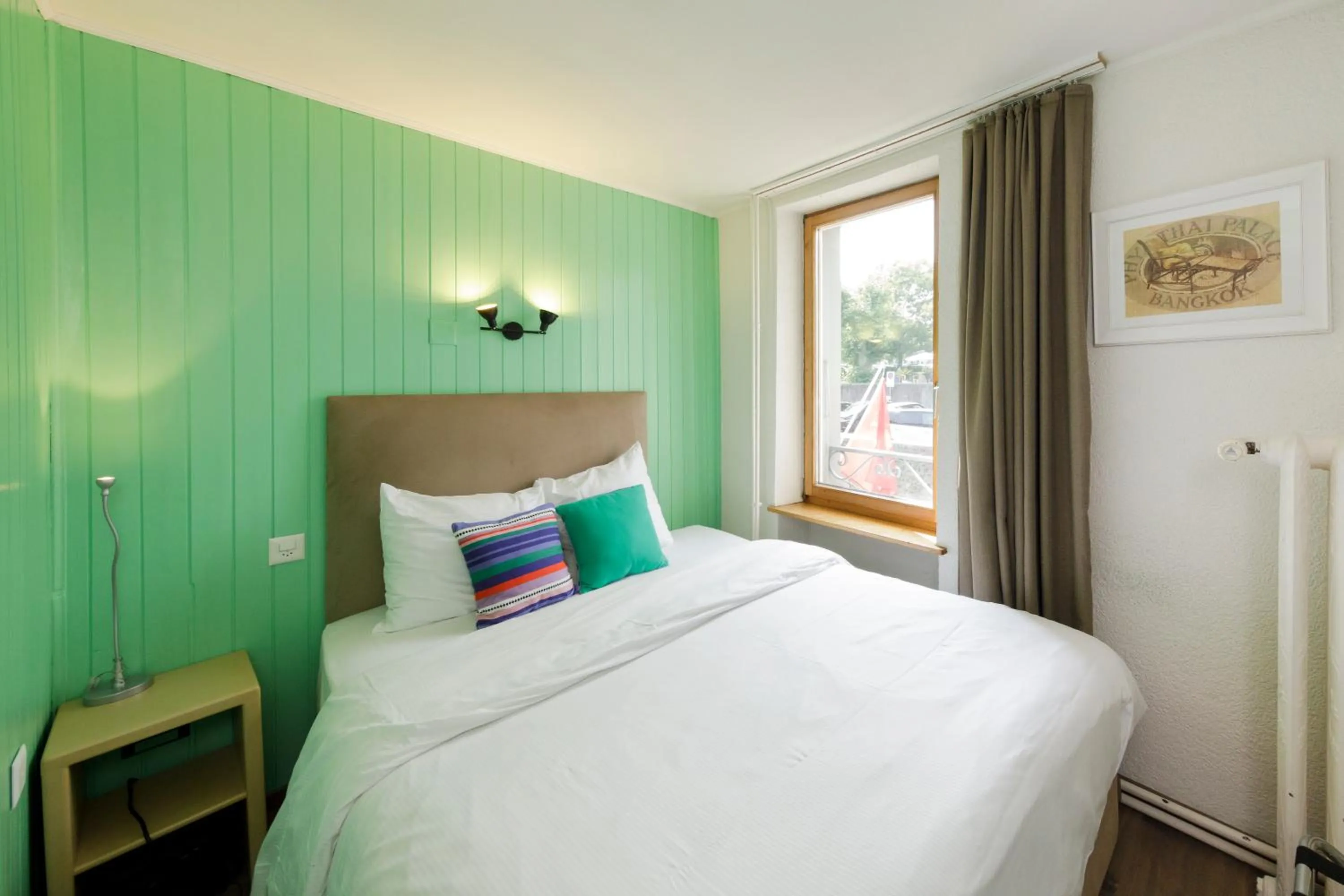 Bedroom, Bed in Hôtel de l'Ange