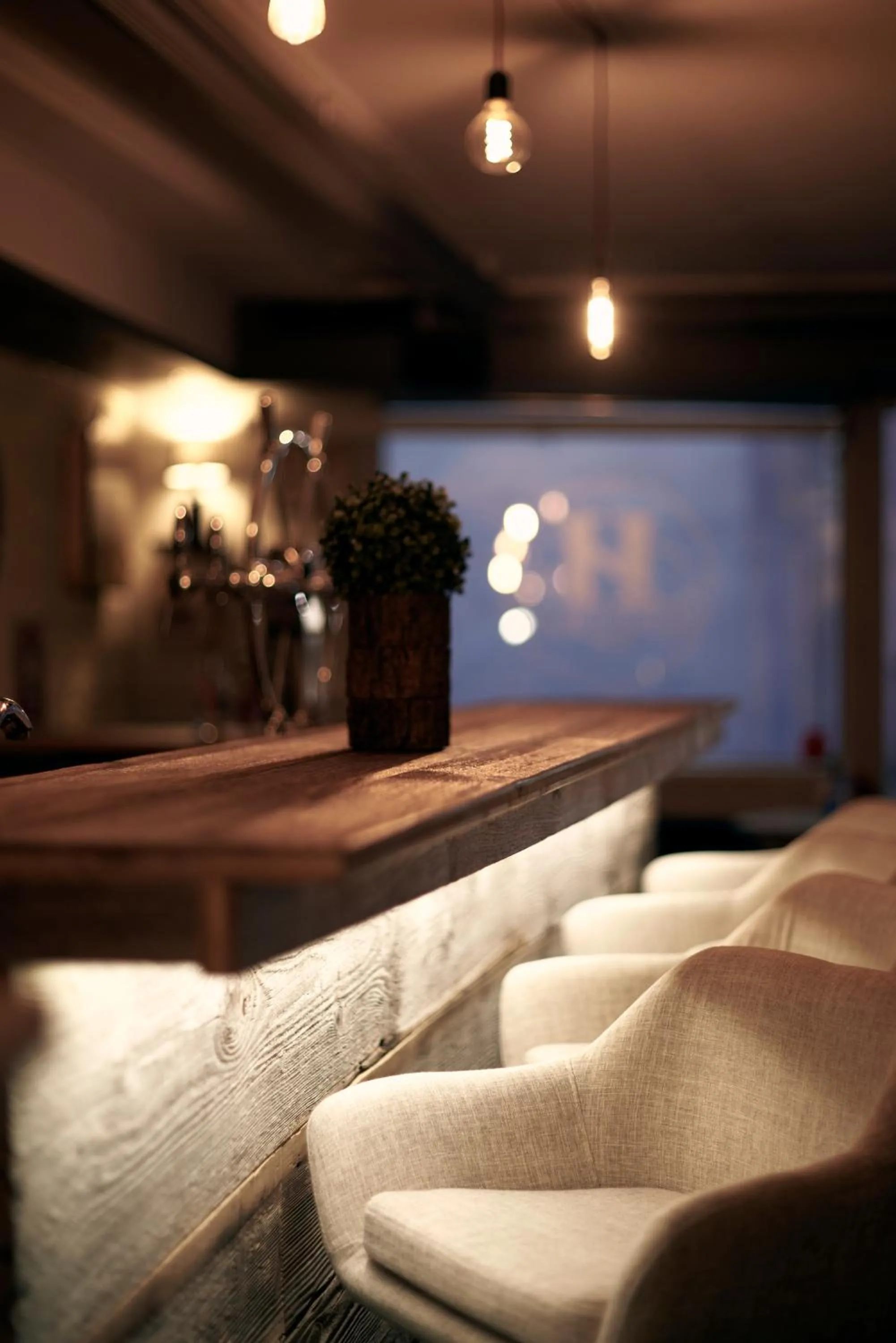 Lounge or bar in Hôtel de l'Ange