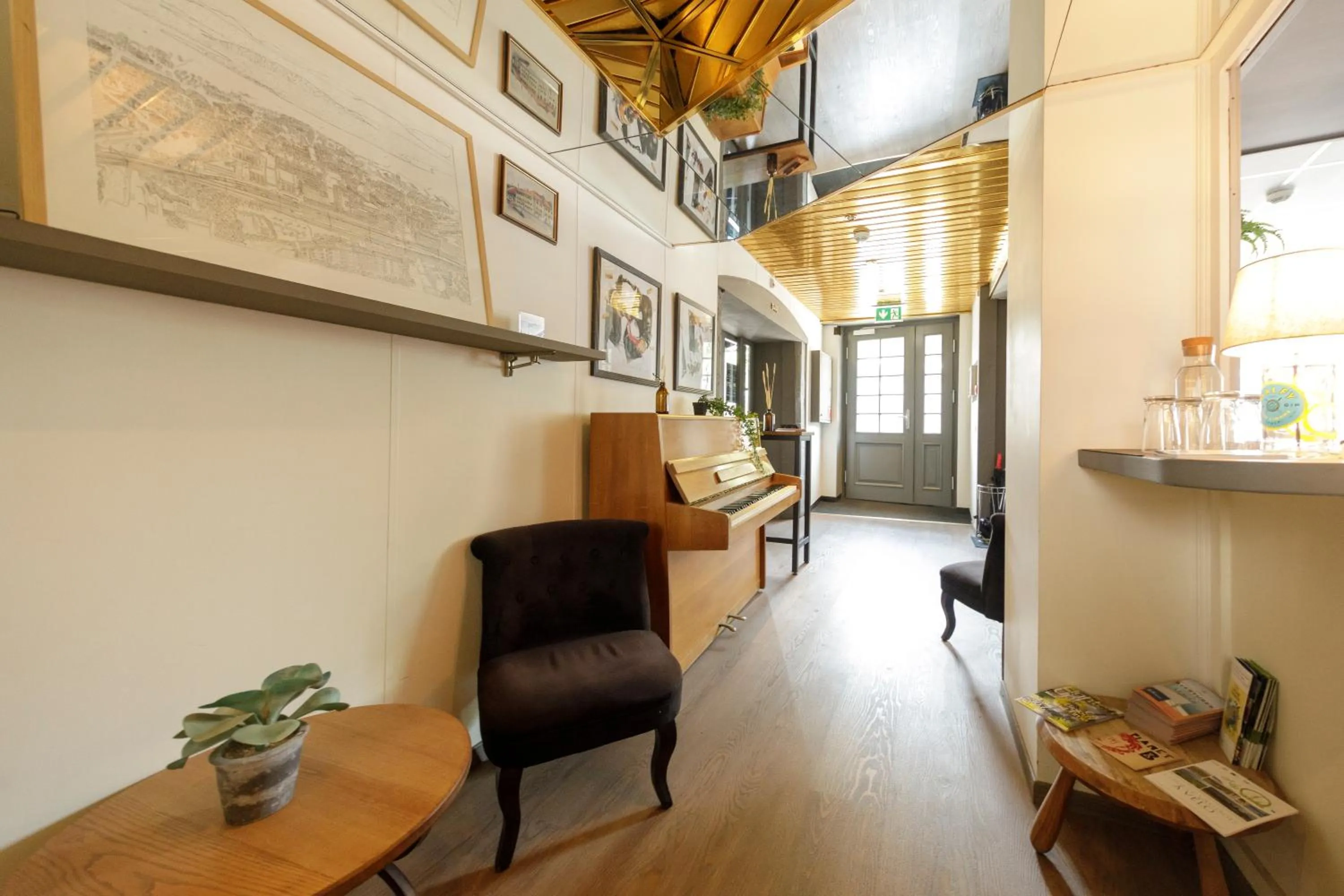 Lobby or reception in Hôtel de l'Ange