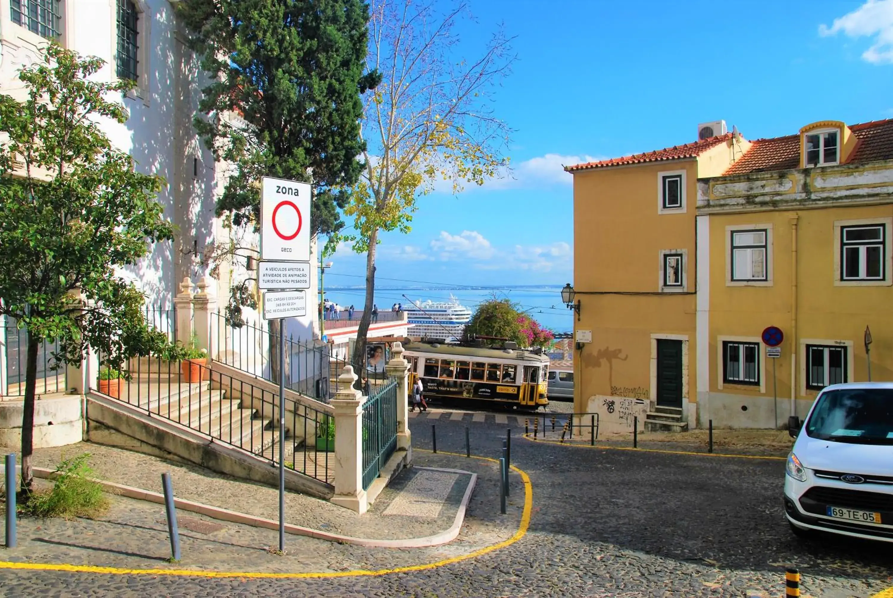 Two-Bedroom Suite in Contador Mor Rooms and Apartments Two-Bedroom Suite in Contador Mor Rooms and Apartments