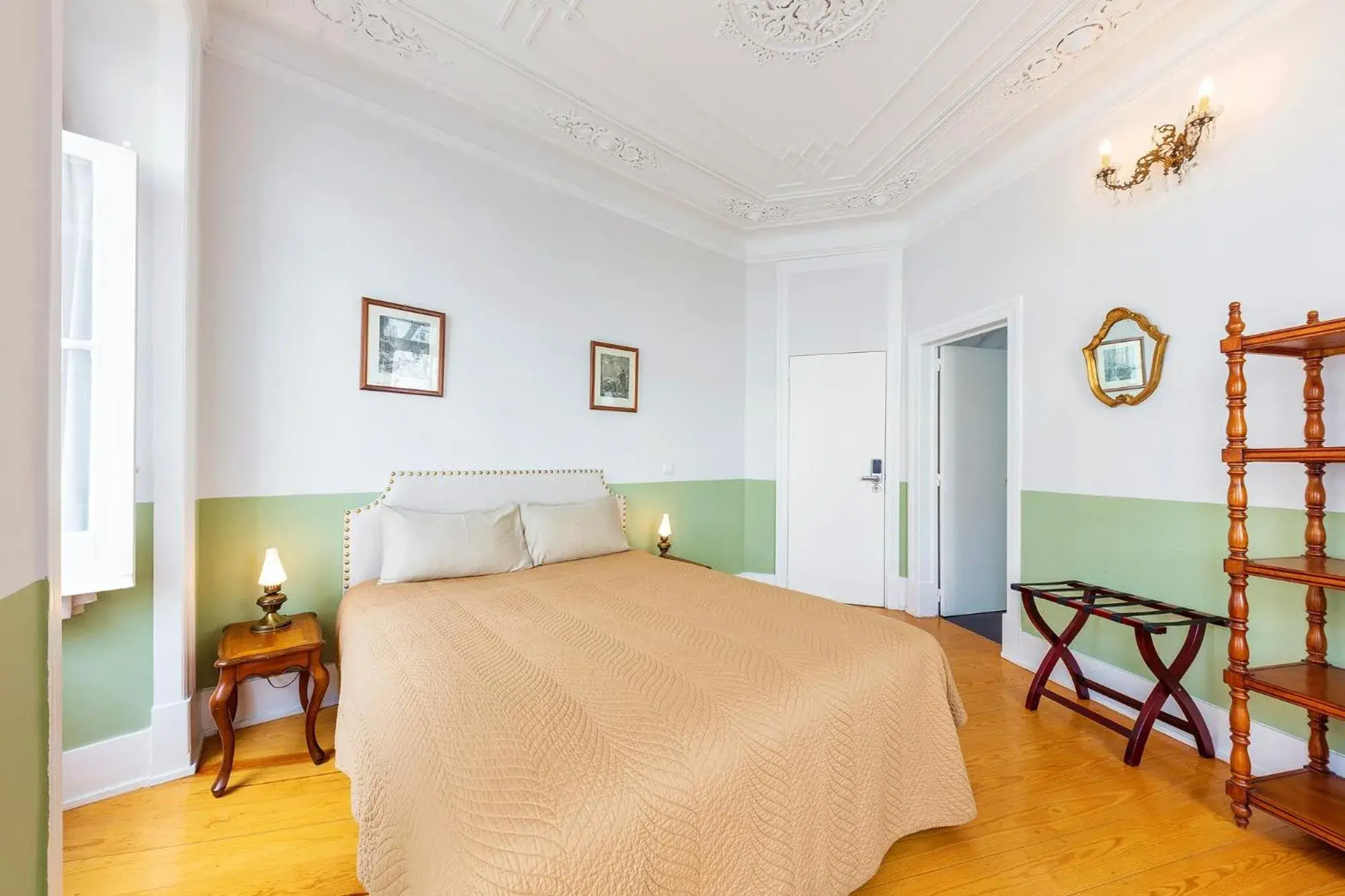 Deluxe Suite - First Floor in Contador Mor Rooms and Apartments Deluxe Suite - First Floor in Contador Mor Rooms and Apartments