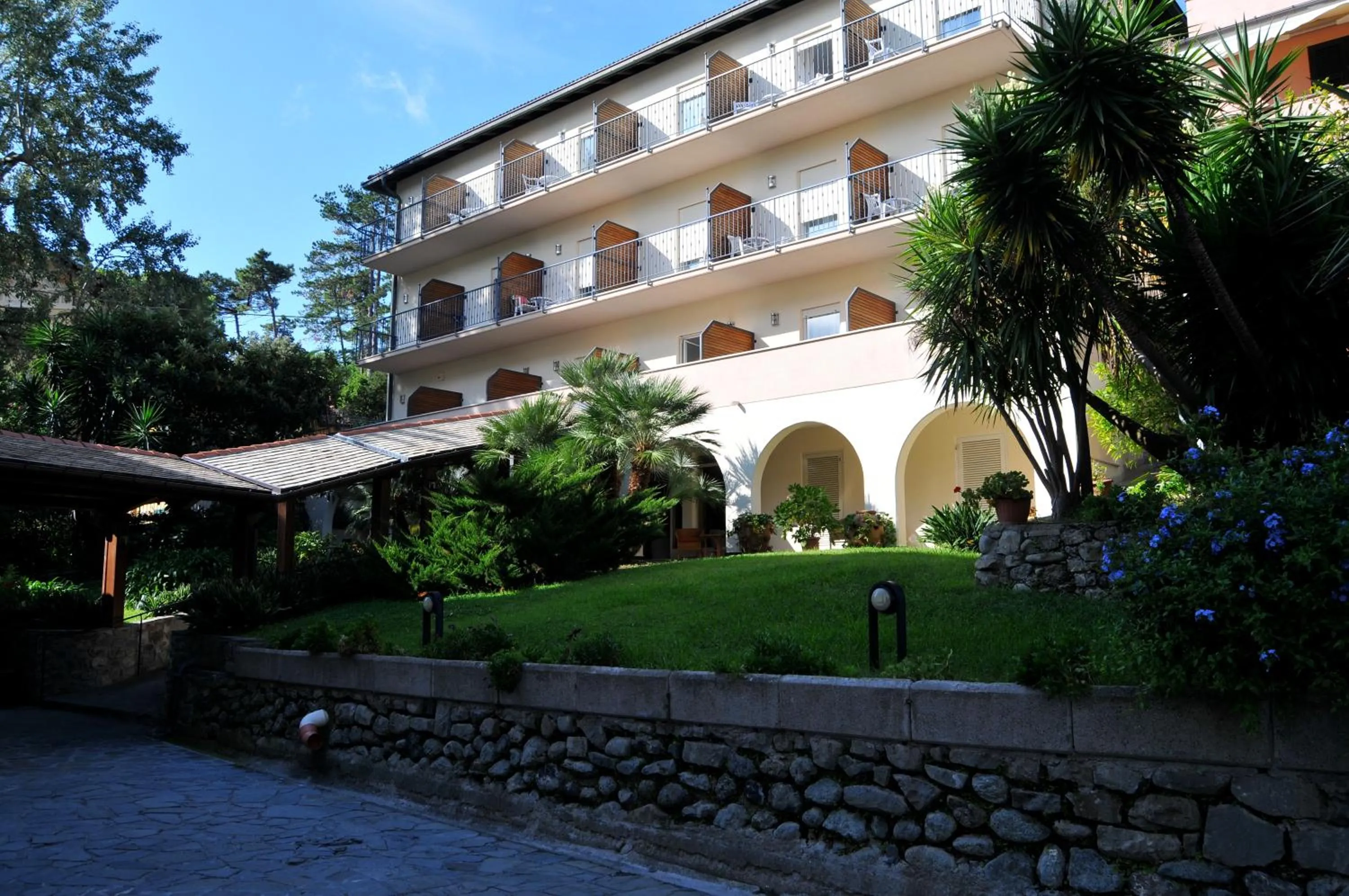 Property building in Hotel Villa Adriana