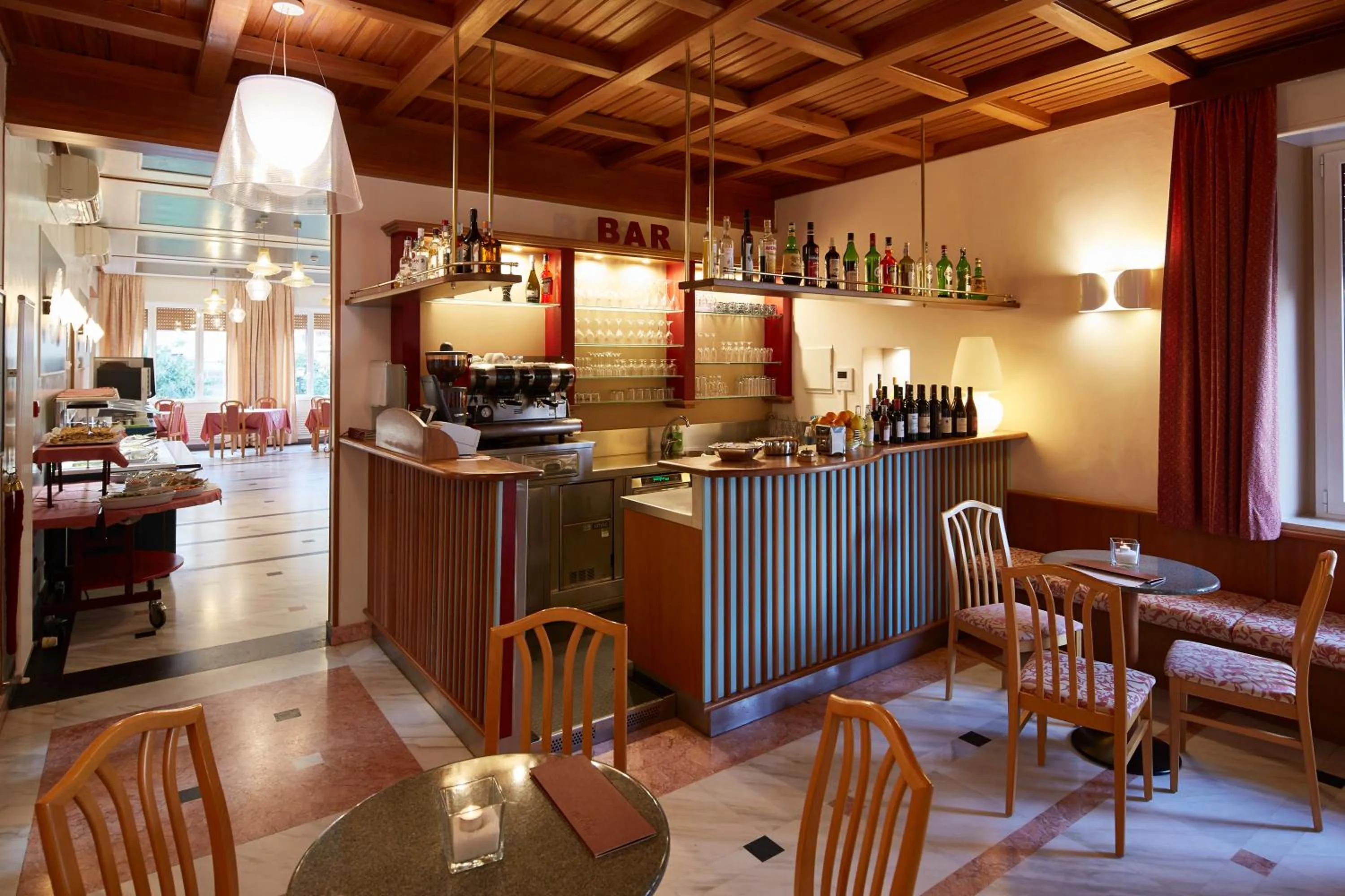 Lounge or bar in Hotel Villa Adriana