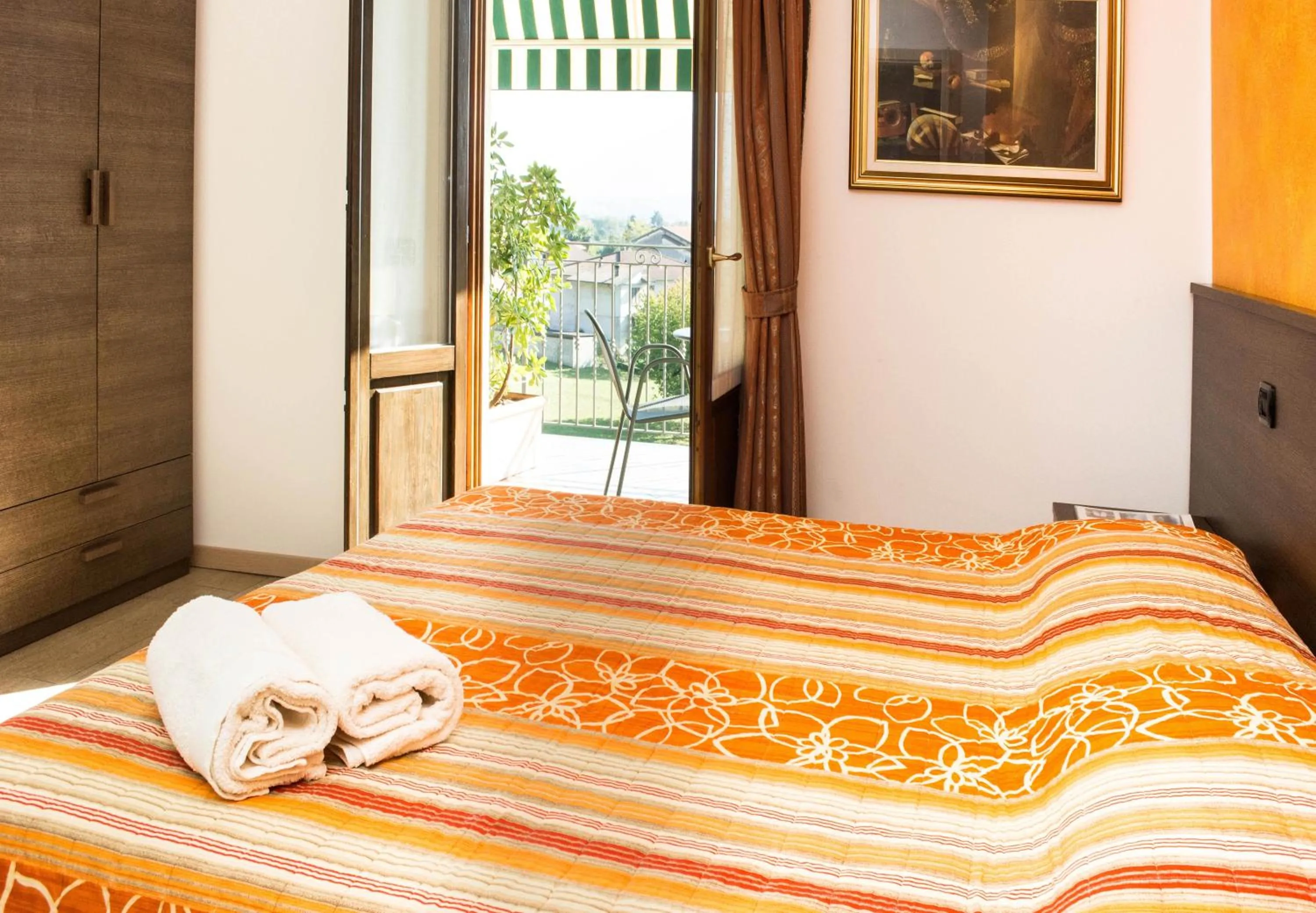 Balcony/Terrace, Bed in B&B Lori