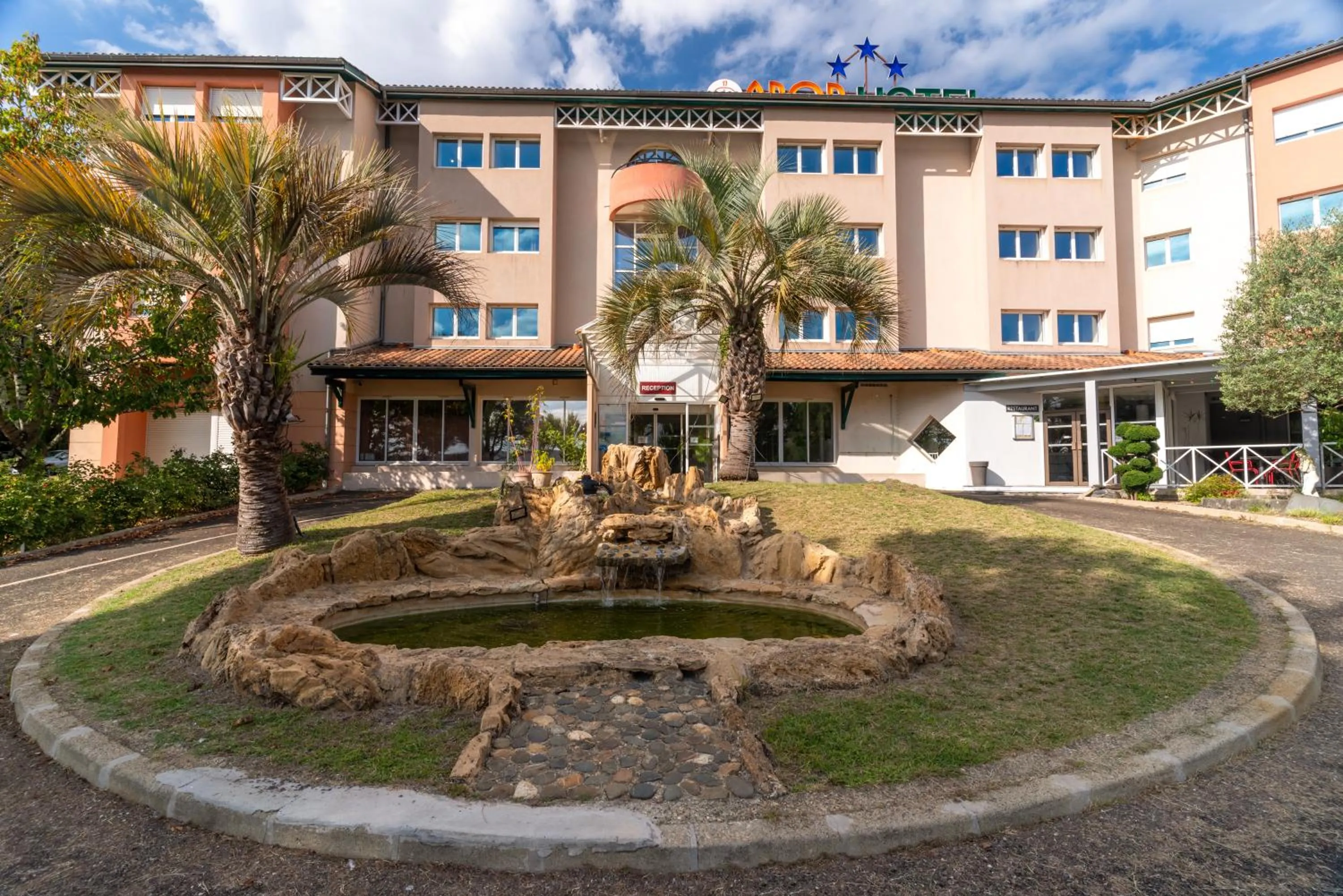 Property building in Abor Hôtel, Mont de Marsan