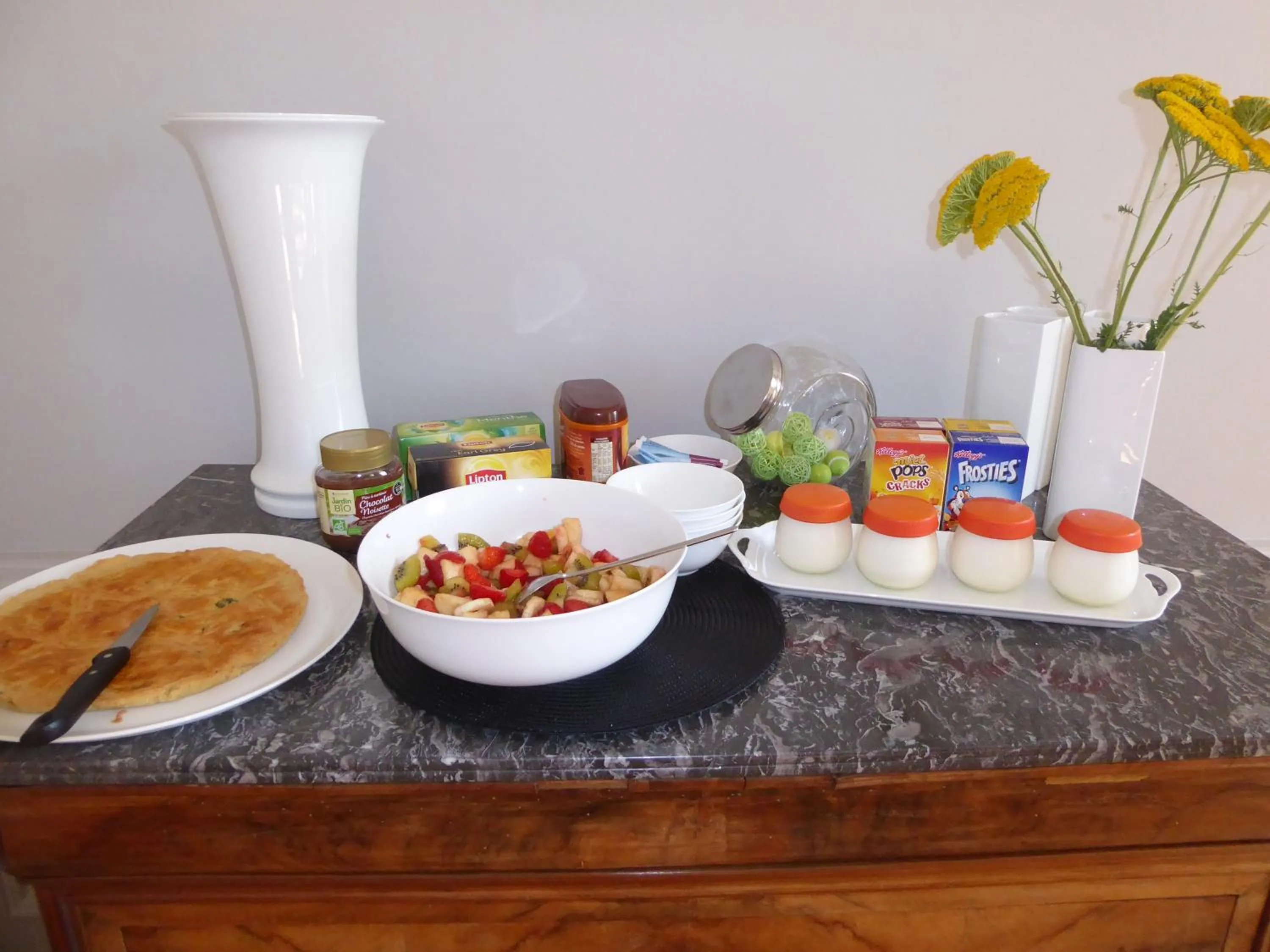 Breakfast in Chateau d'Annezay